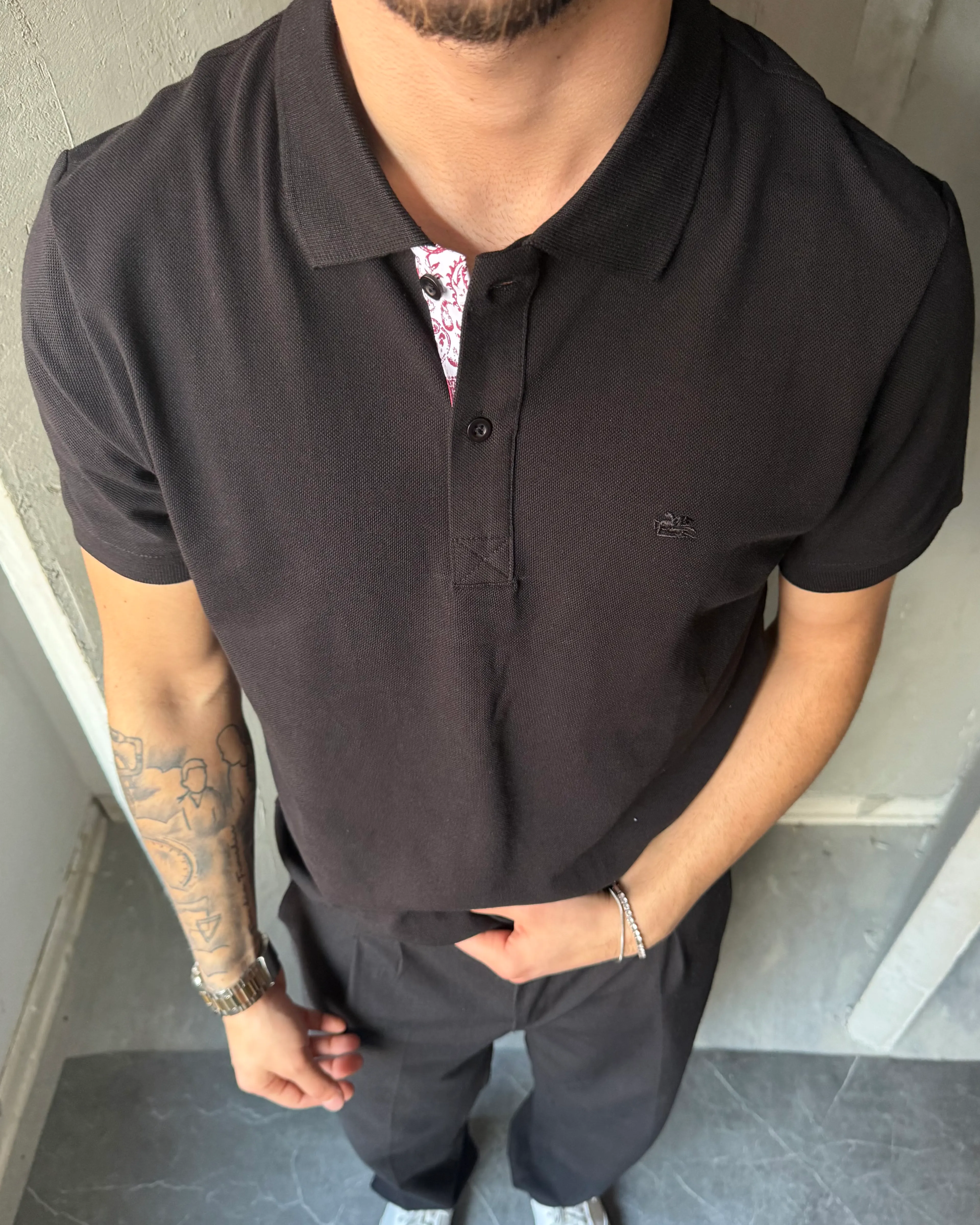 Sol Göğüs Nakışlı T-Shirt