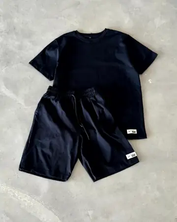 Etiket Detaylı Şort Takımı