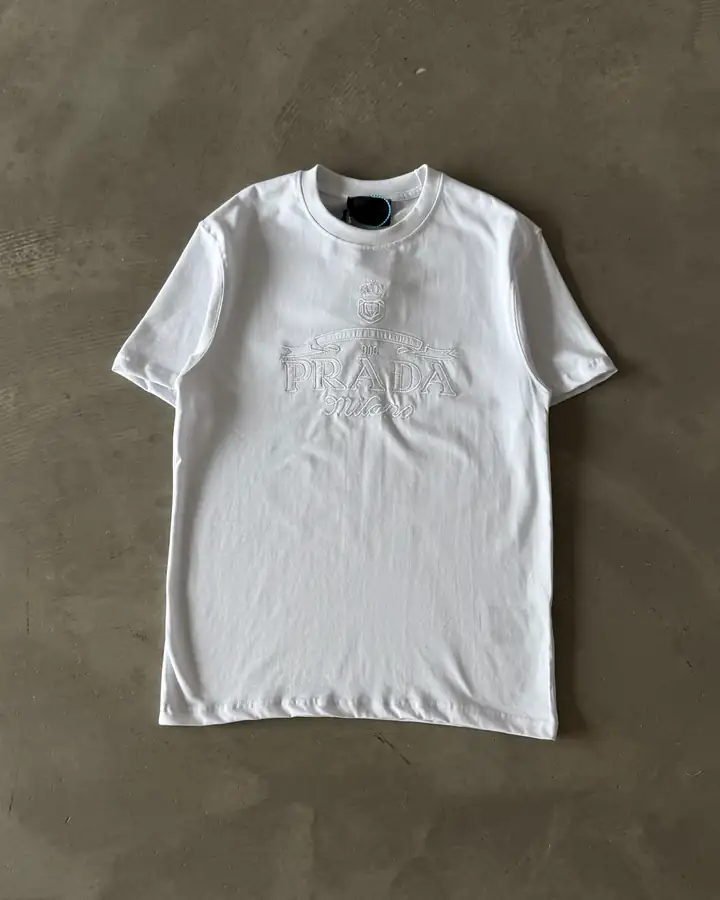 Göğüs Logo Nakışlı Basic T-Shirt