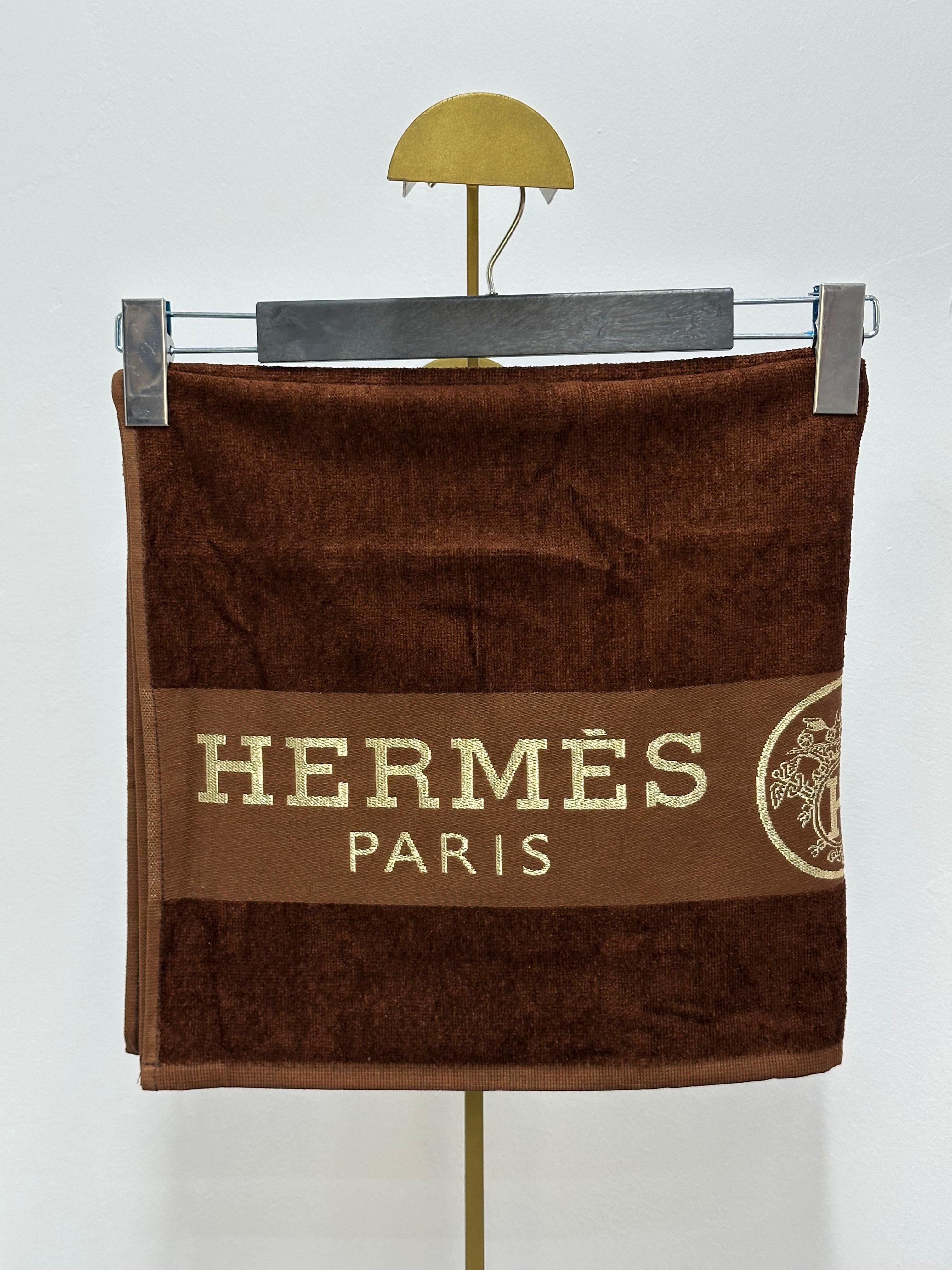 Premium Özel Seri Nakışlı Havlu (Sınırlı Stok) - Hermes 3
