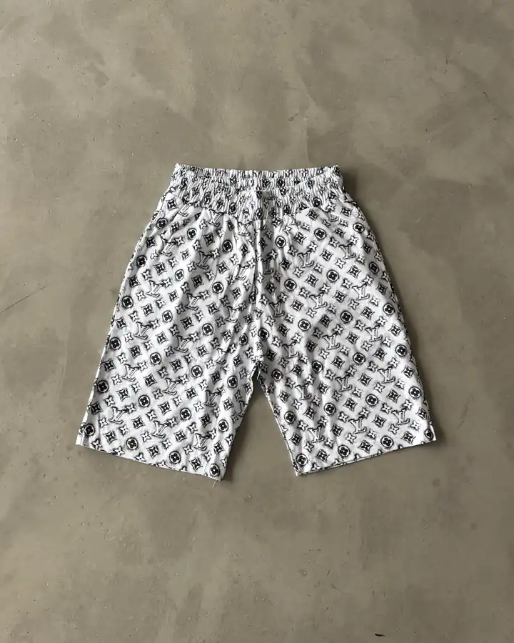 Yıkamalı Logo Desenli Şort