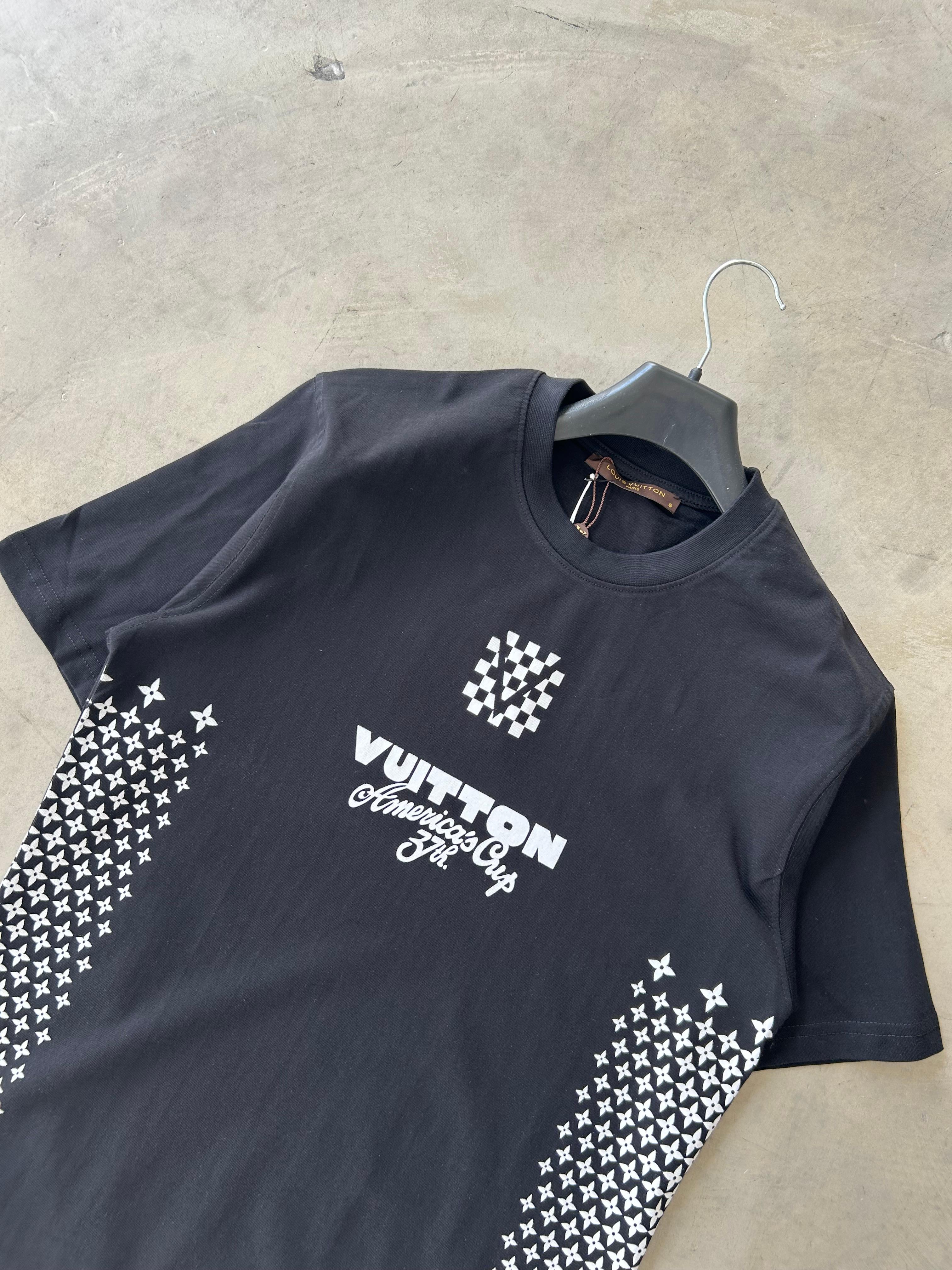 LV Baskılı Premium Basic Tshirt