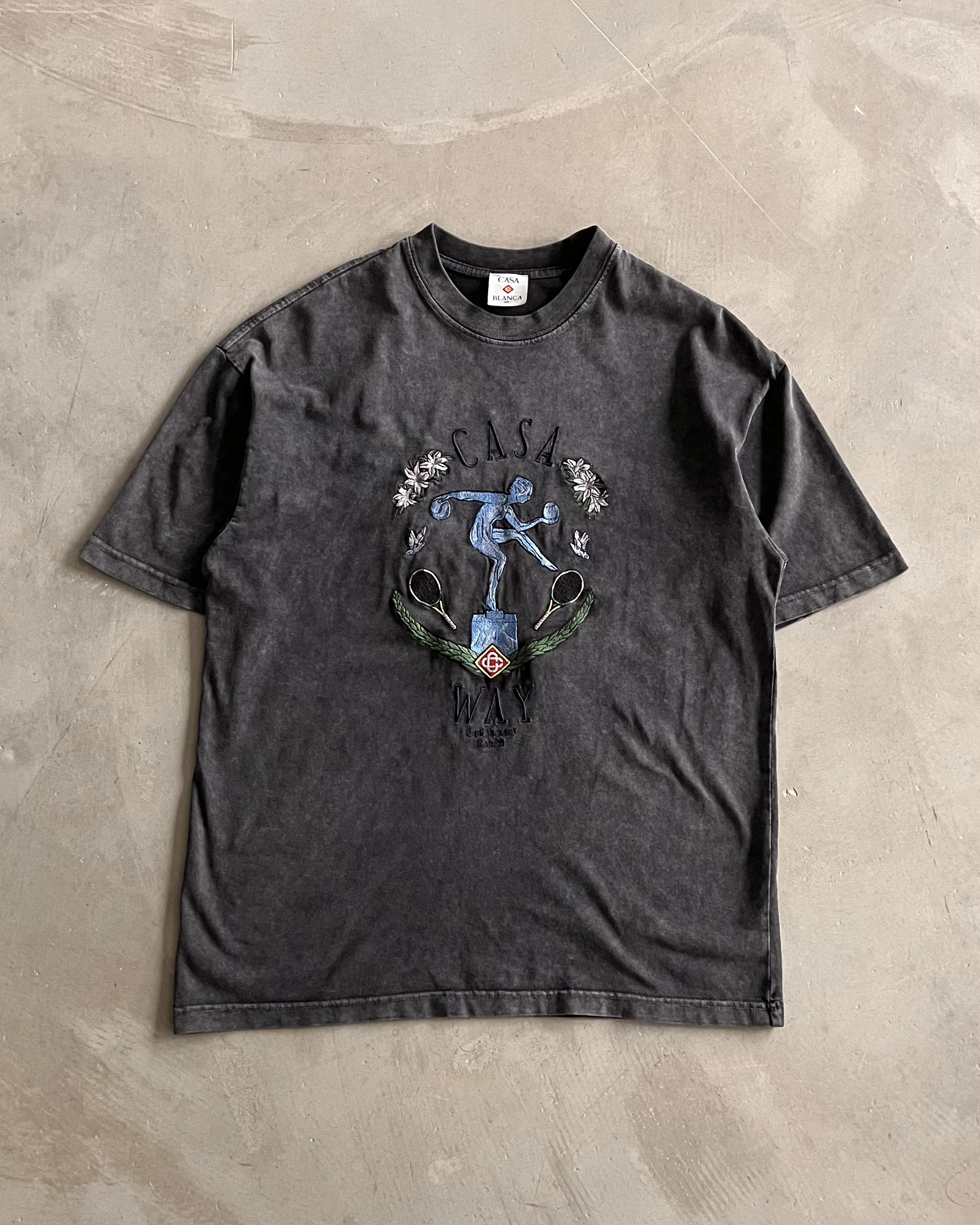 Göğüs Nakış Detaylı T-Shirt