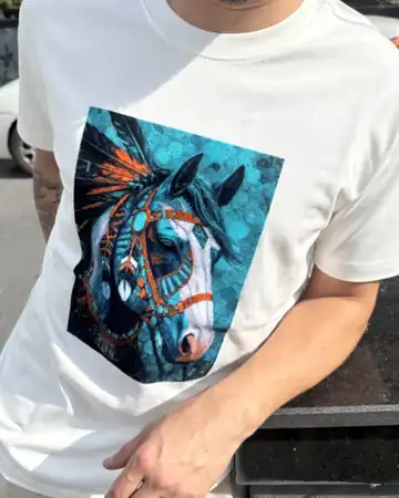 Mavi At Baskı Detaylı T-Shirt - Beyaz