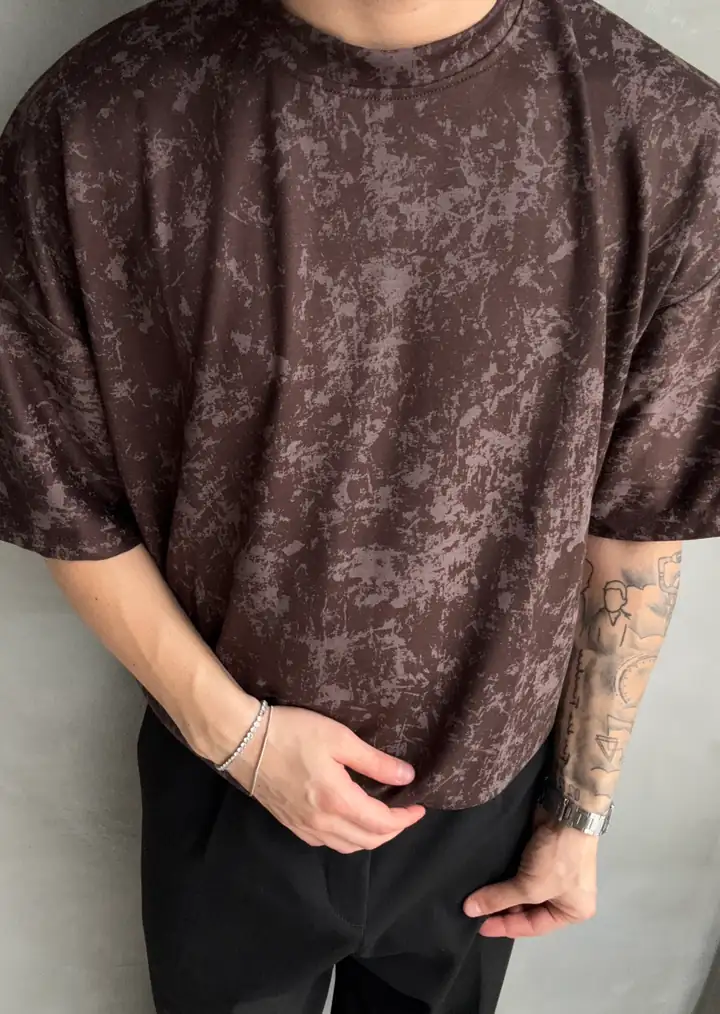 Oysho Yıkamalı Efekt Relax Fit T-Shirt – Çok Renk Seçenekli | Modern ve Rahat Stil - Kahverengi