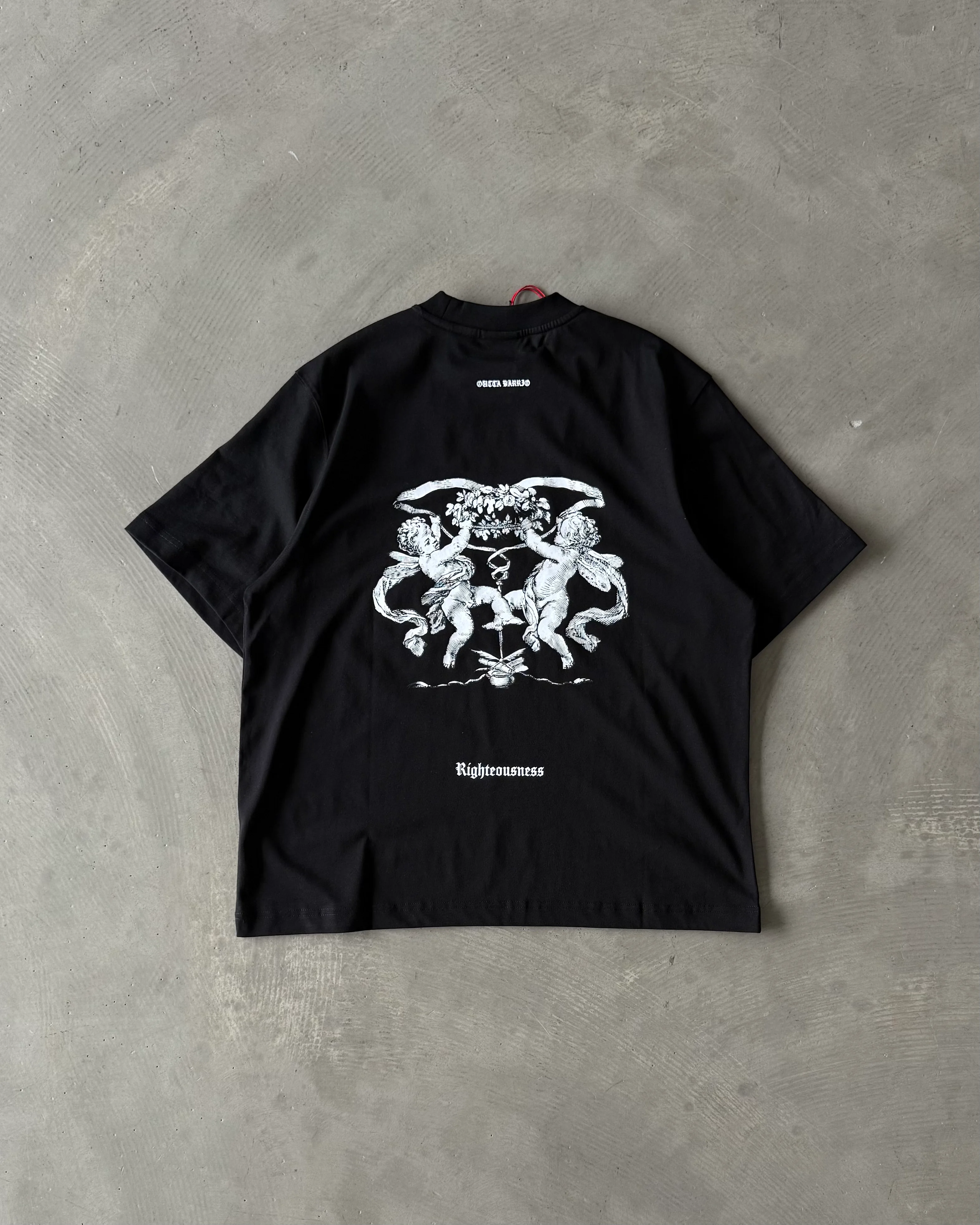 Arka Baskılı " Righteousness " Basic T-Shirt