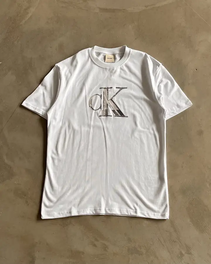 Göğüs Logo Baskılı Basic T-Shirt