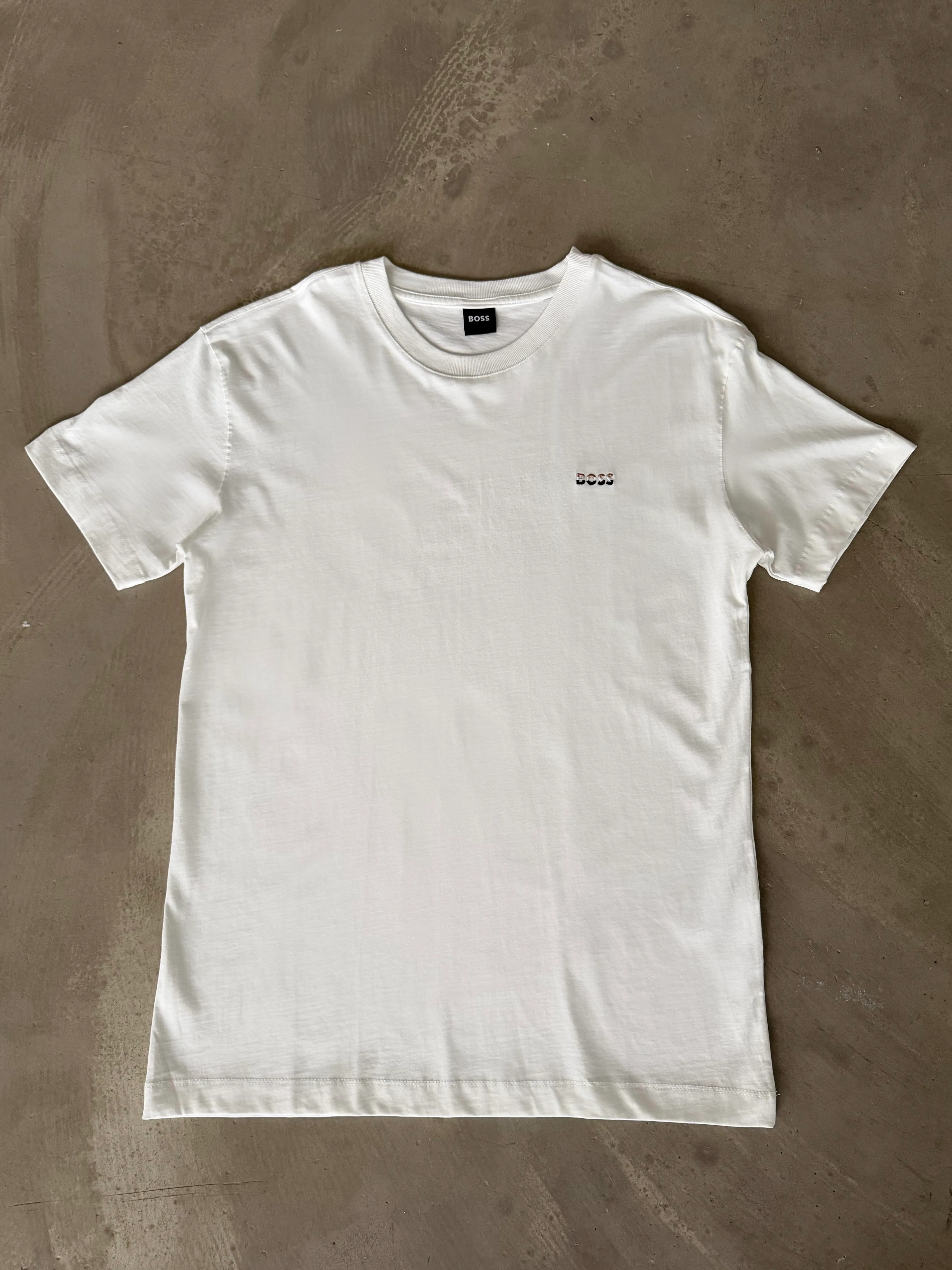 Sol Göğüs Logo Nakışlı Basic T-Shirt