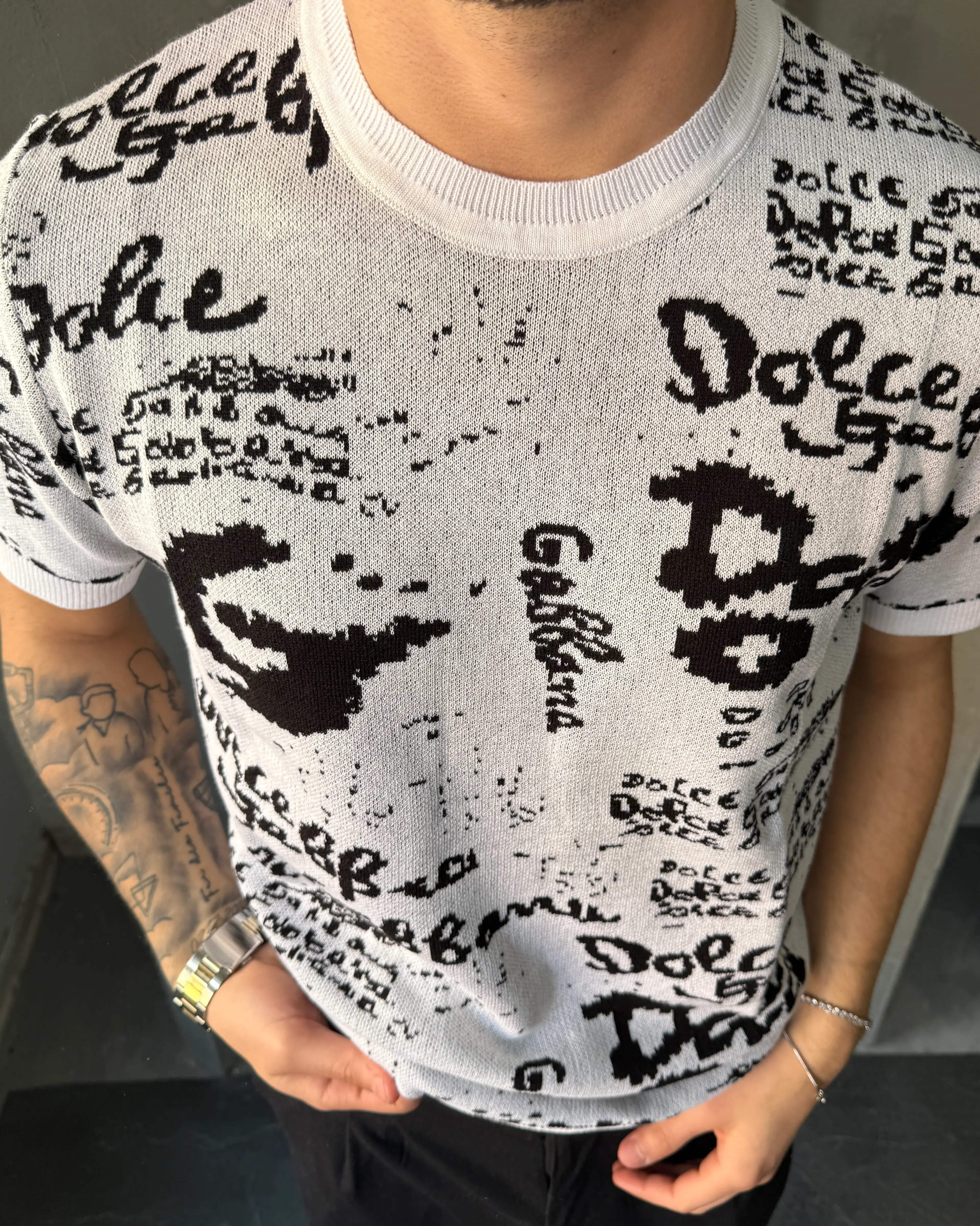 Karışık Logo Detaylı Triko T-Shirt