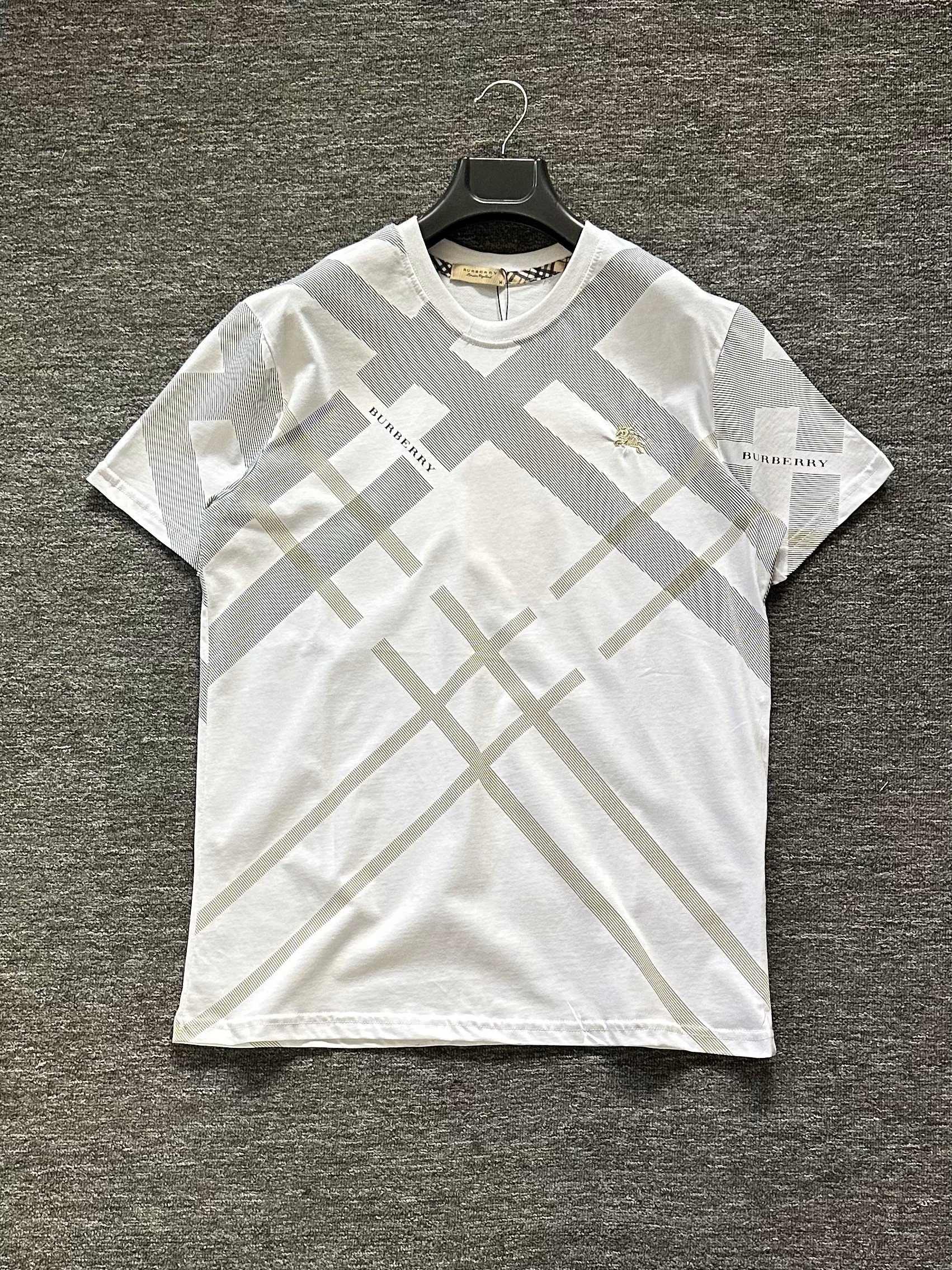Premium Desenli Nakışlı Tshirt - Beyaz