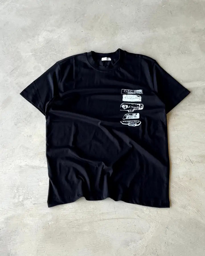 Sol Göğüs 5 Tabela Detaylı Basic T-Shirt