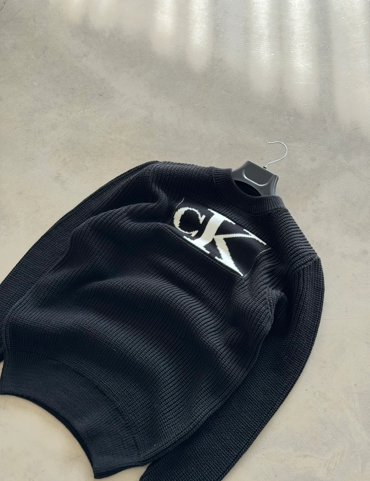 CK Premium Göğüs Yazı Detaylı Triko