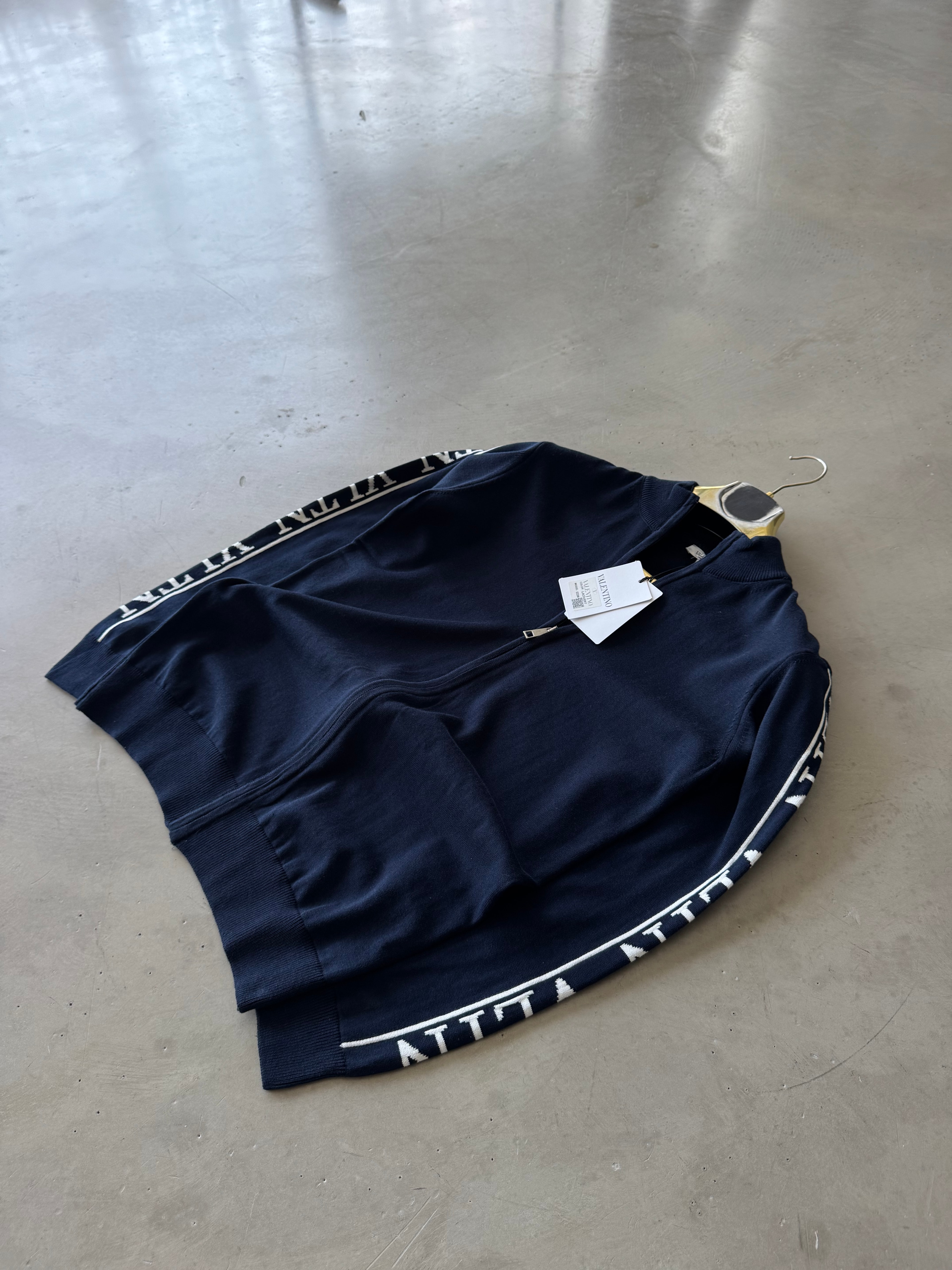 VLNT Premium Zippered Cardigan