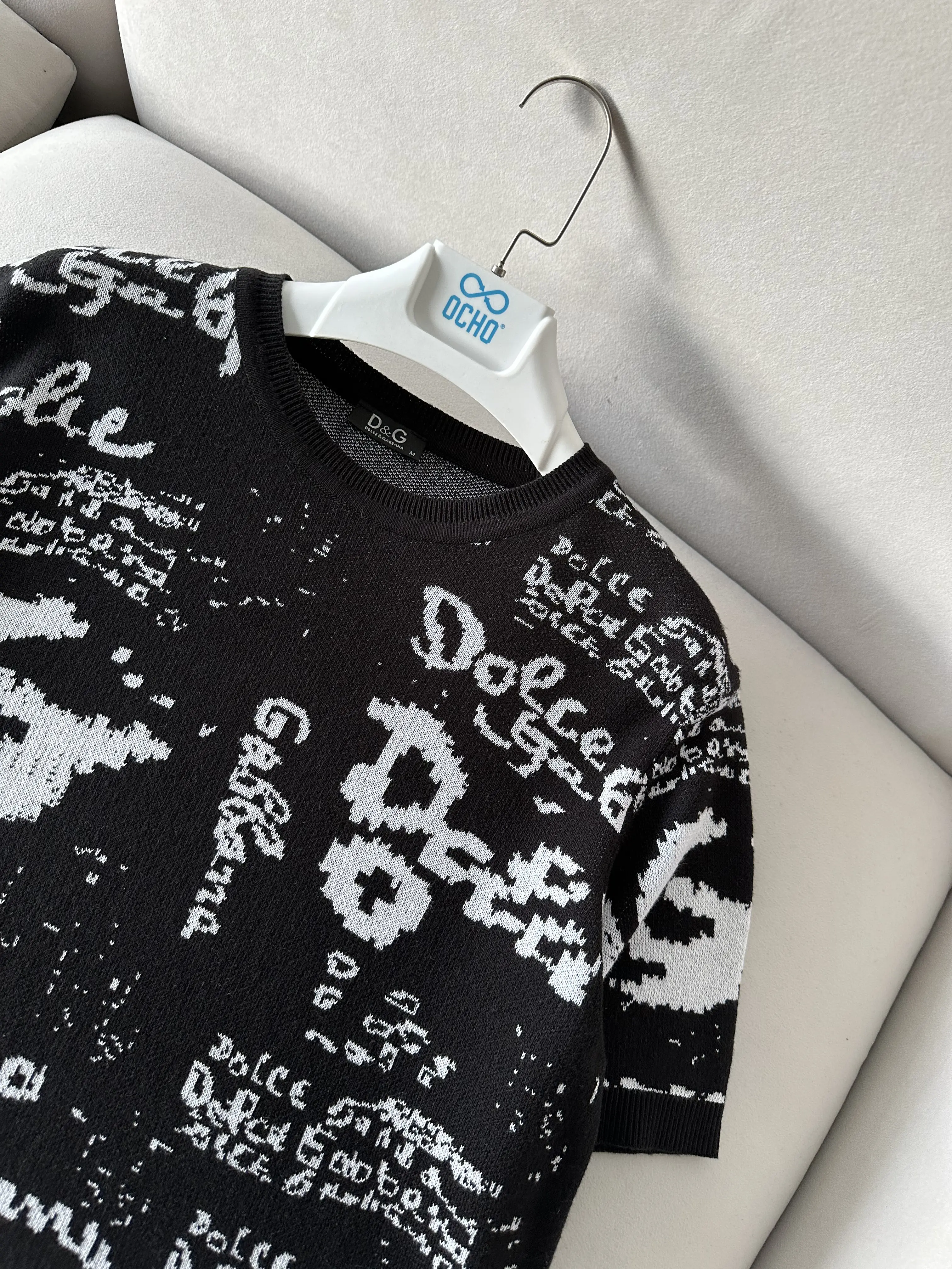 Karışık Logo Detaylı T-Shirt