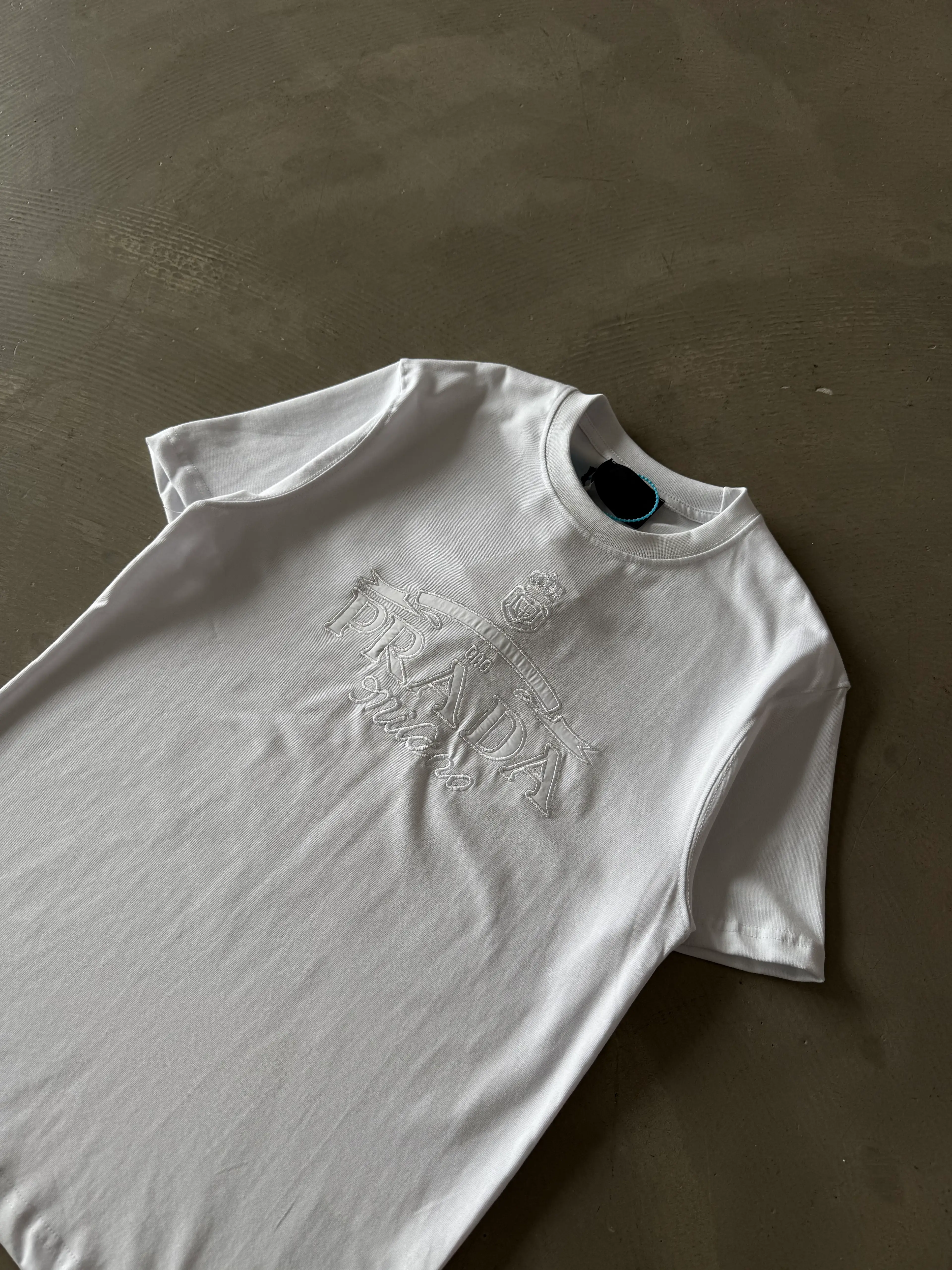 Göğüs Logo Nakışlı Basic T-Shirt