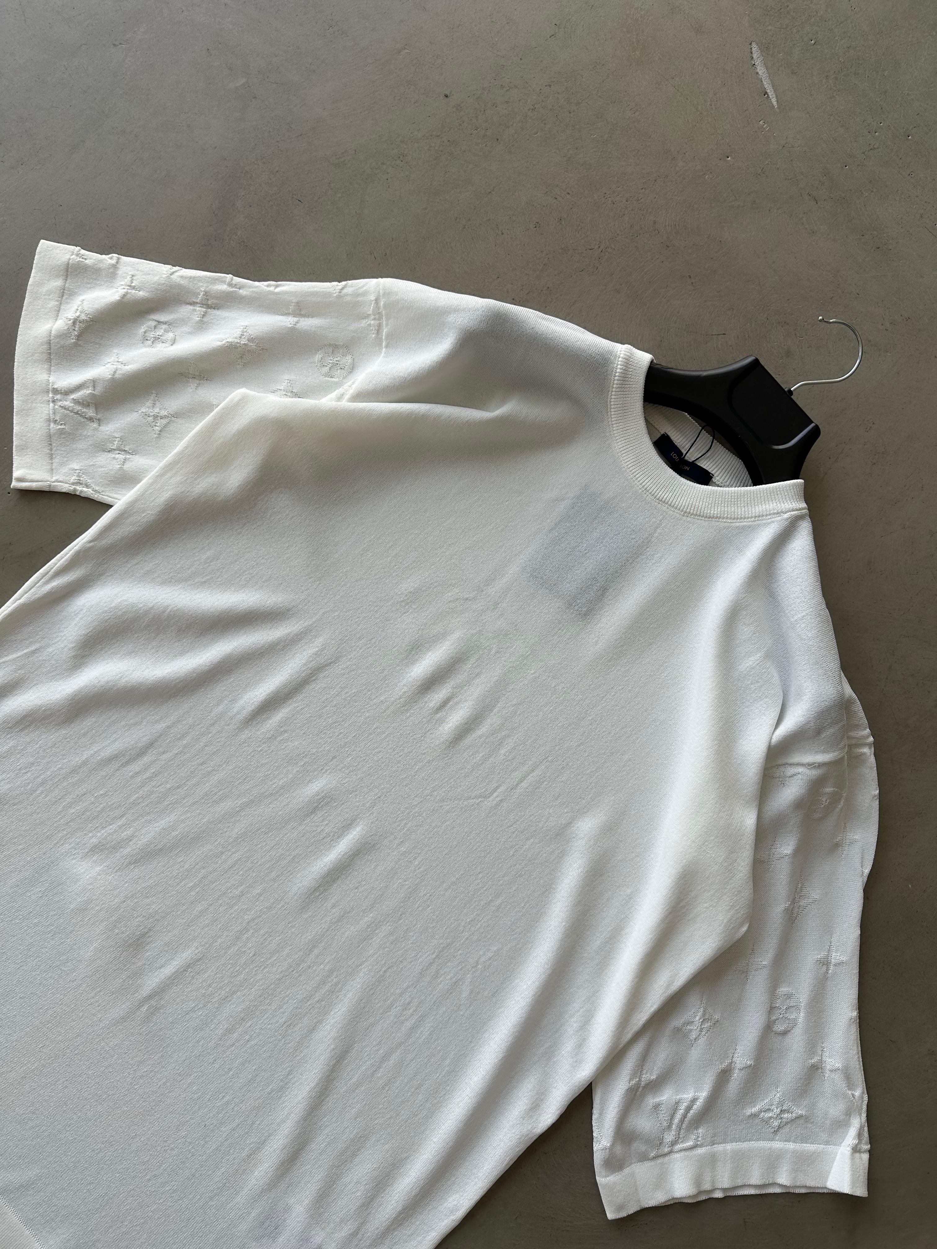LV Kol Detaylı Extra Premium Tee