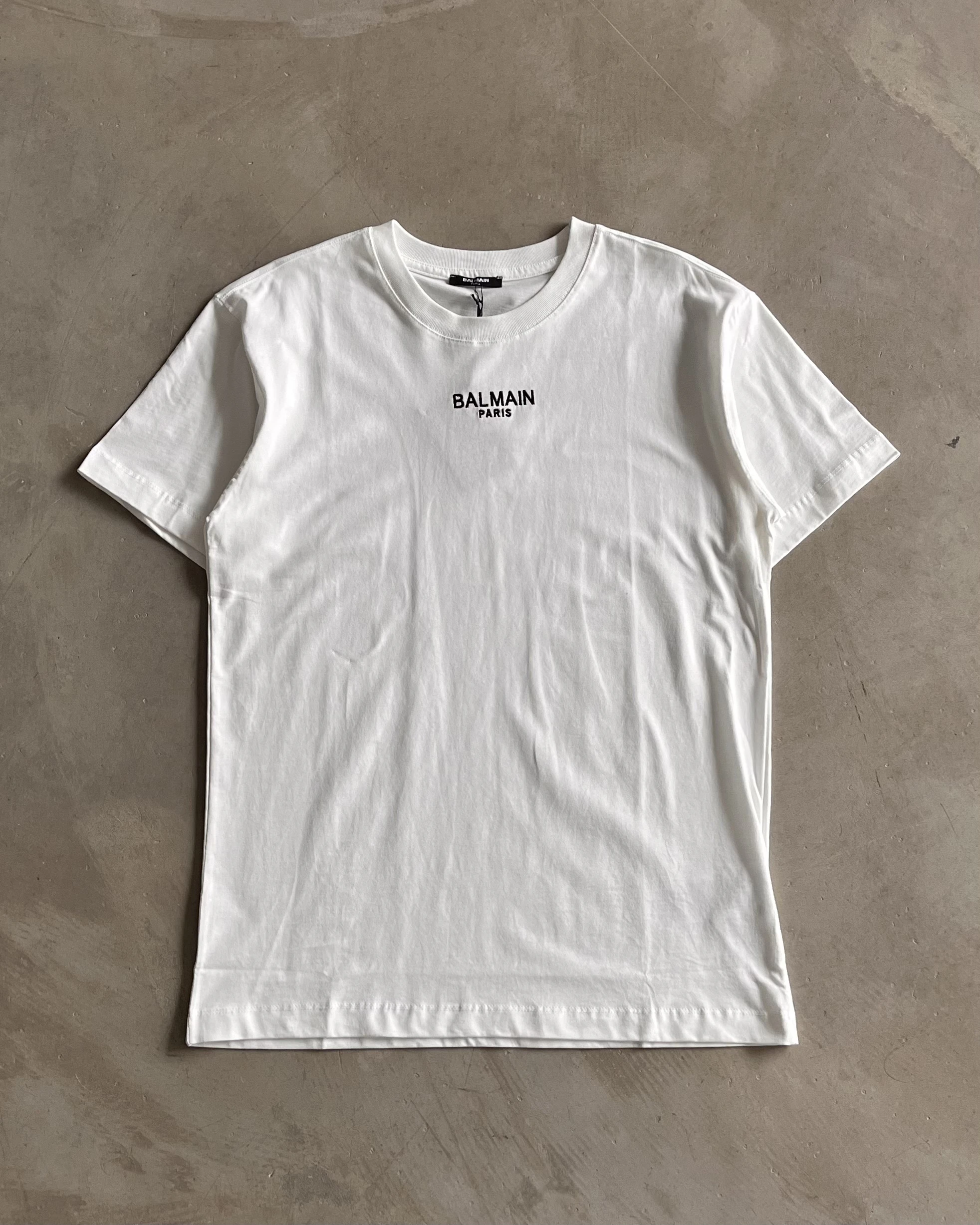 Göğüs Nakış Detaylı Basic T-Shirt