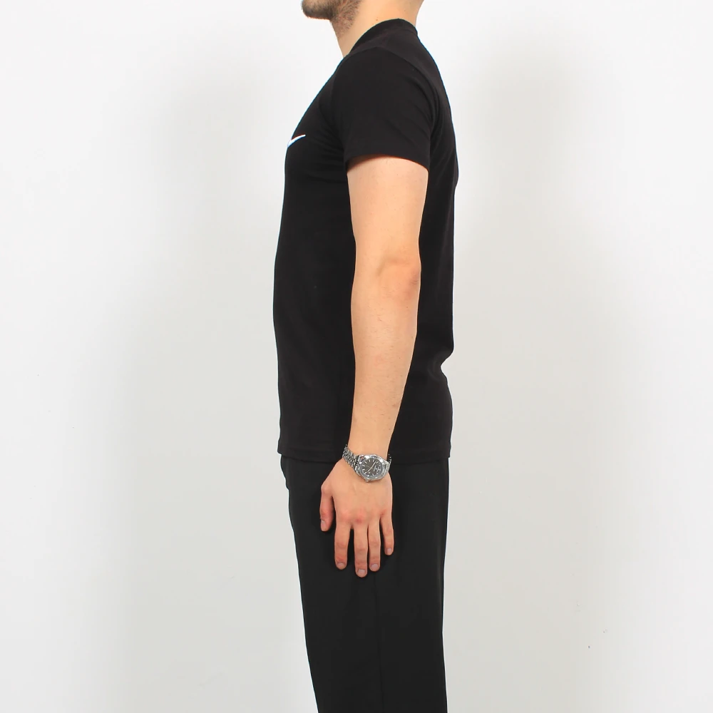 Sol Göğüs Logo Nakışlı T-Shirt