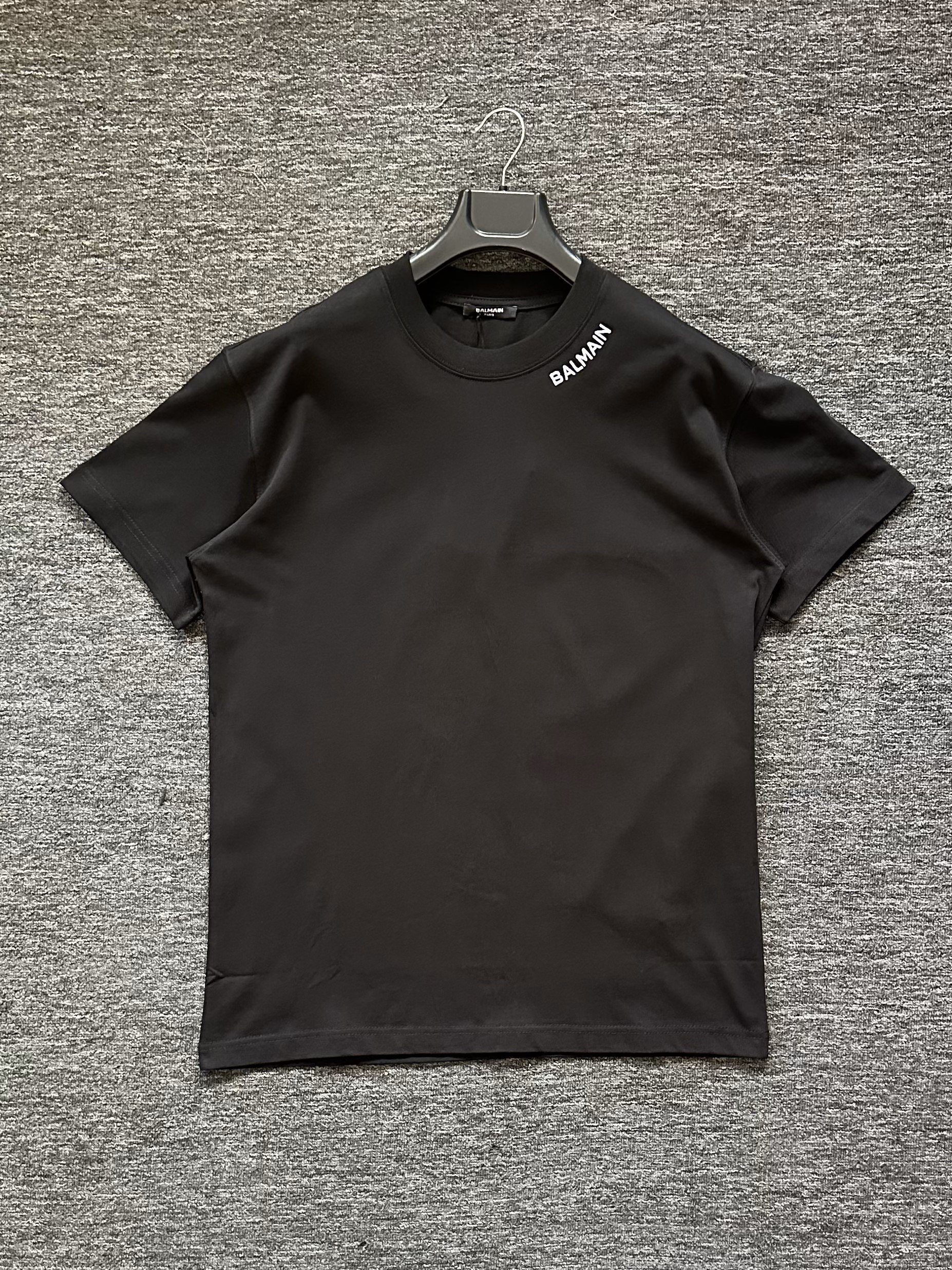B.Paris Basic Black Premium Tee