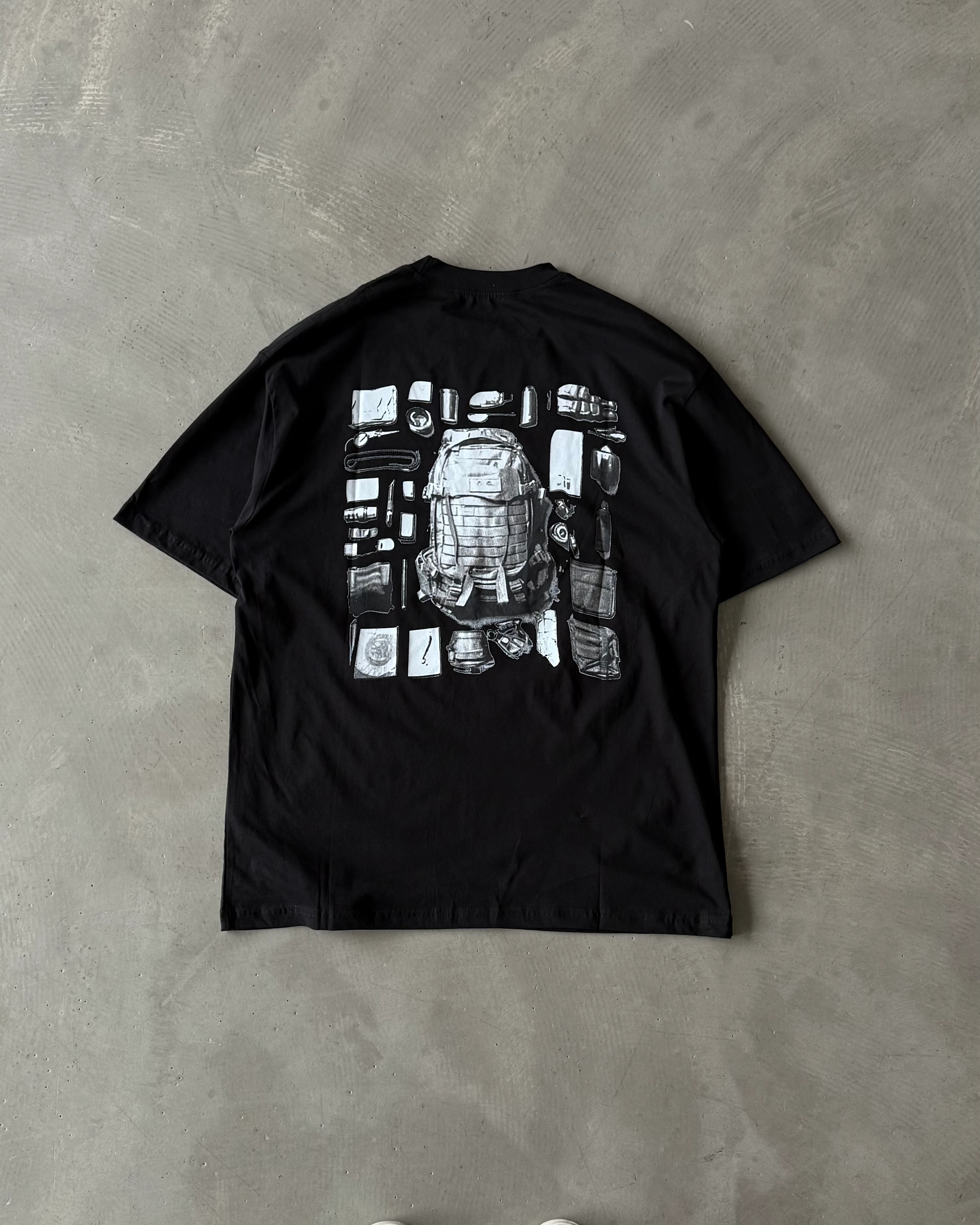  Sırt Çantası Baskılı Basic T-Shirt