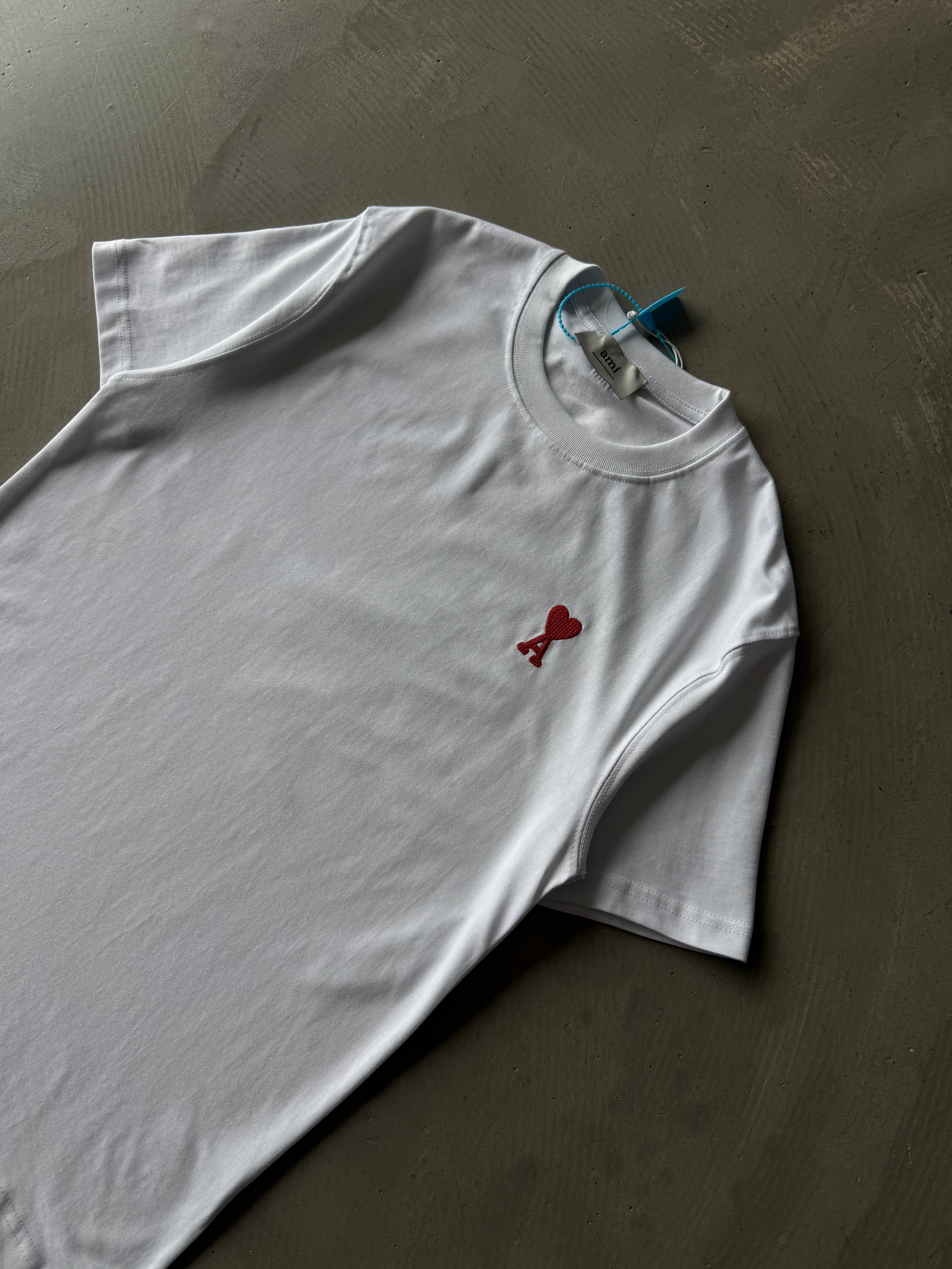 Sol Göğüs Logo Nakışlı Basic T-Shirt