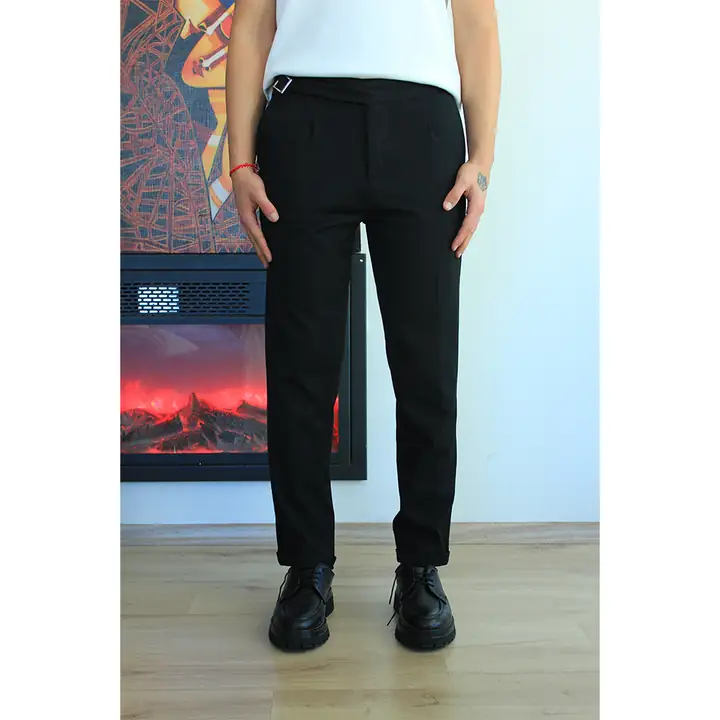 Dar Kesim Tokalı Kumaş Pantolon