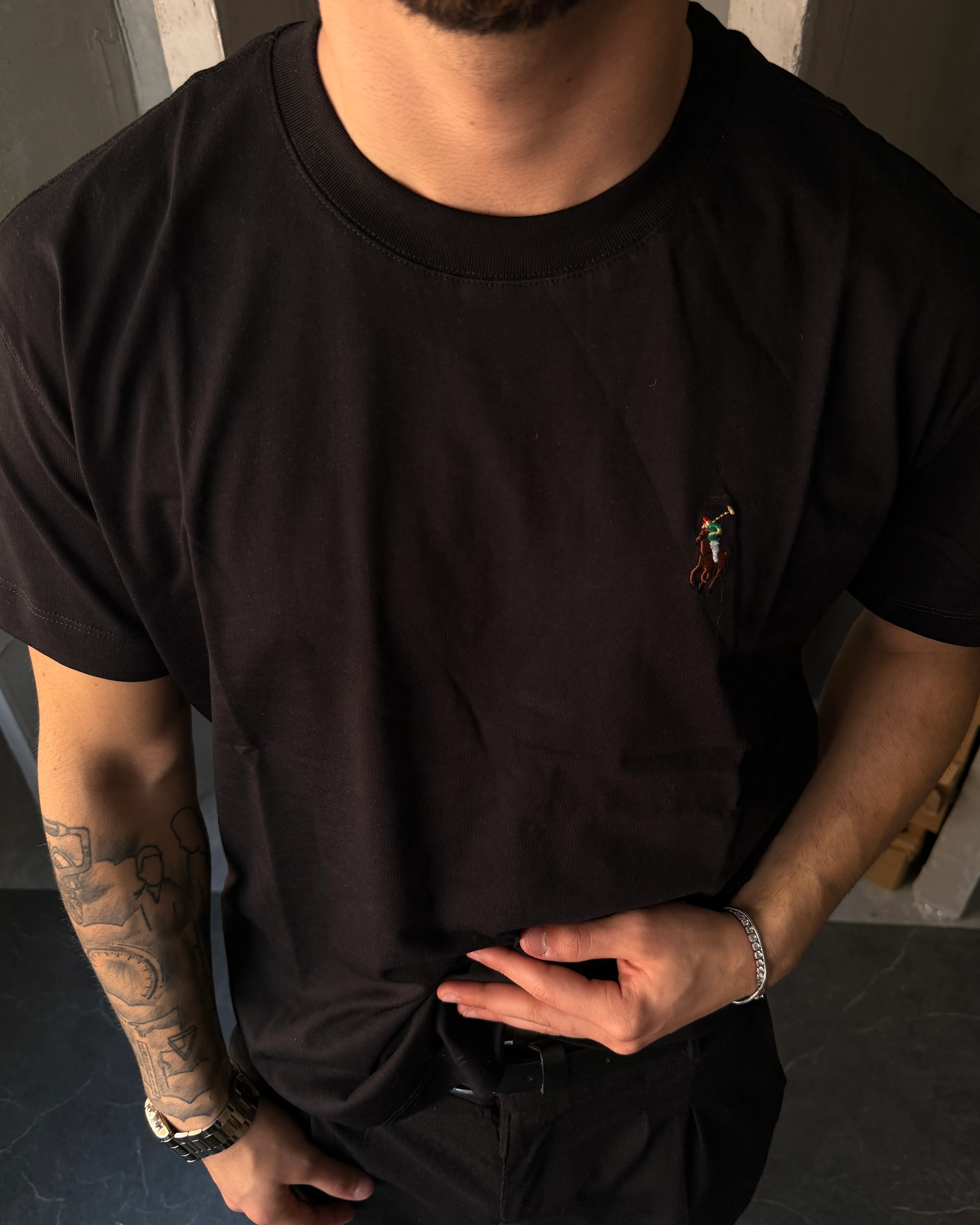 Renkli Logo Nakışlı Basic T-Shirt