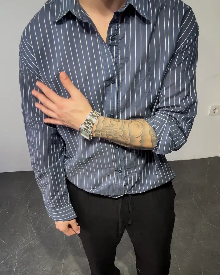 Oversize Tek Çizgi Gömlek