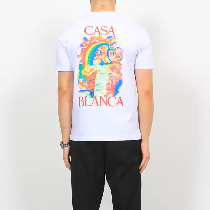 Baskı Detaylı Erkek T-Shirt – Beyaz & Siyah | Modern ve Dinamik Stil