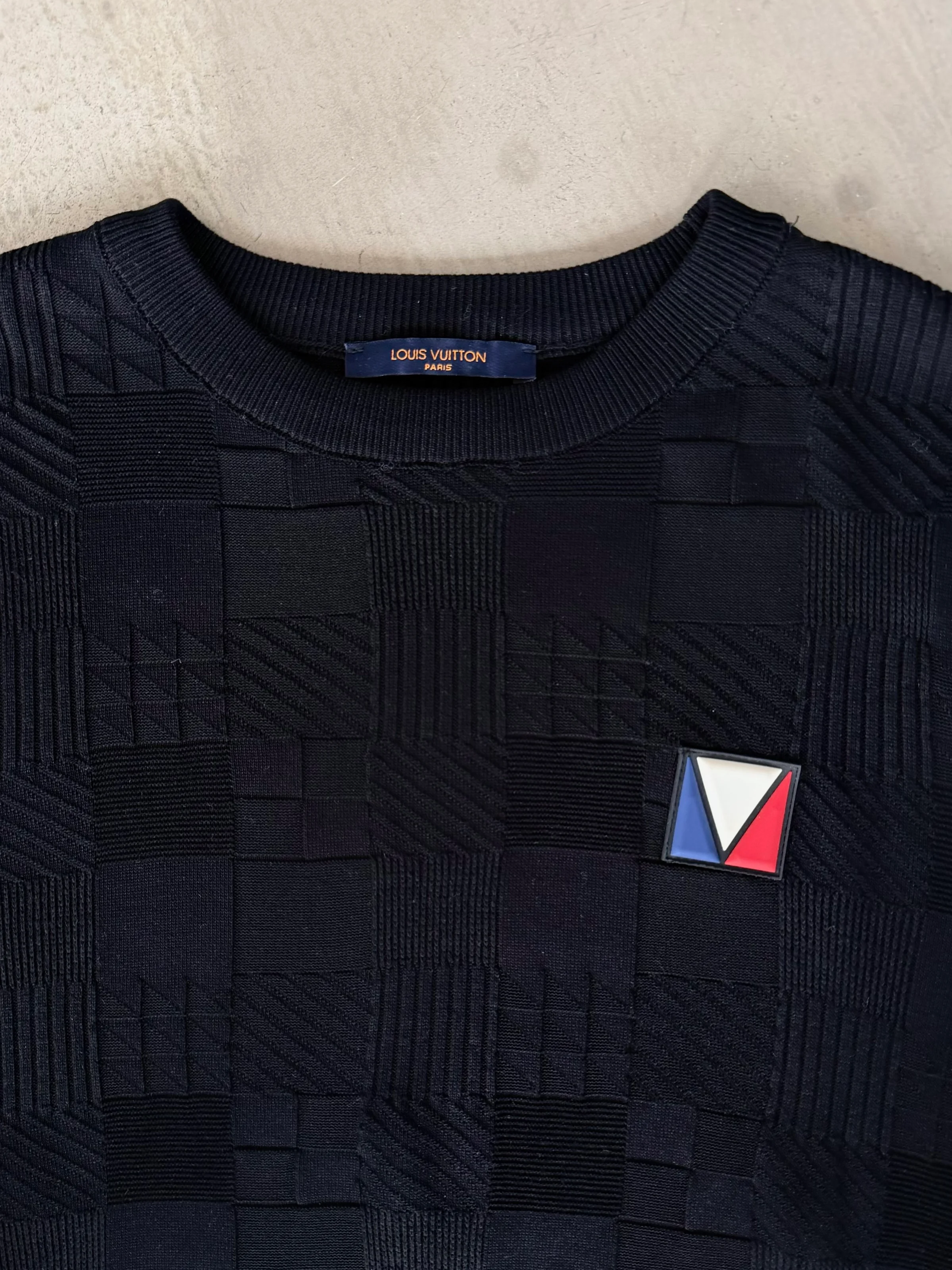 Kare Desenli Bisiklet Yaka Triko T-Shirt