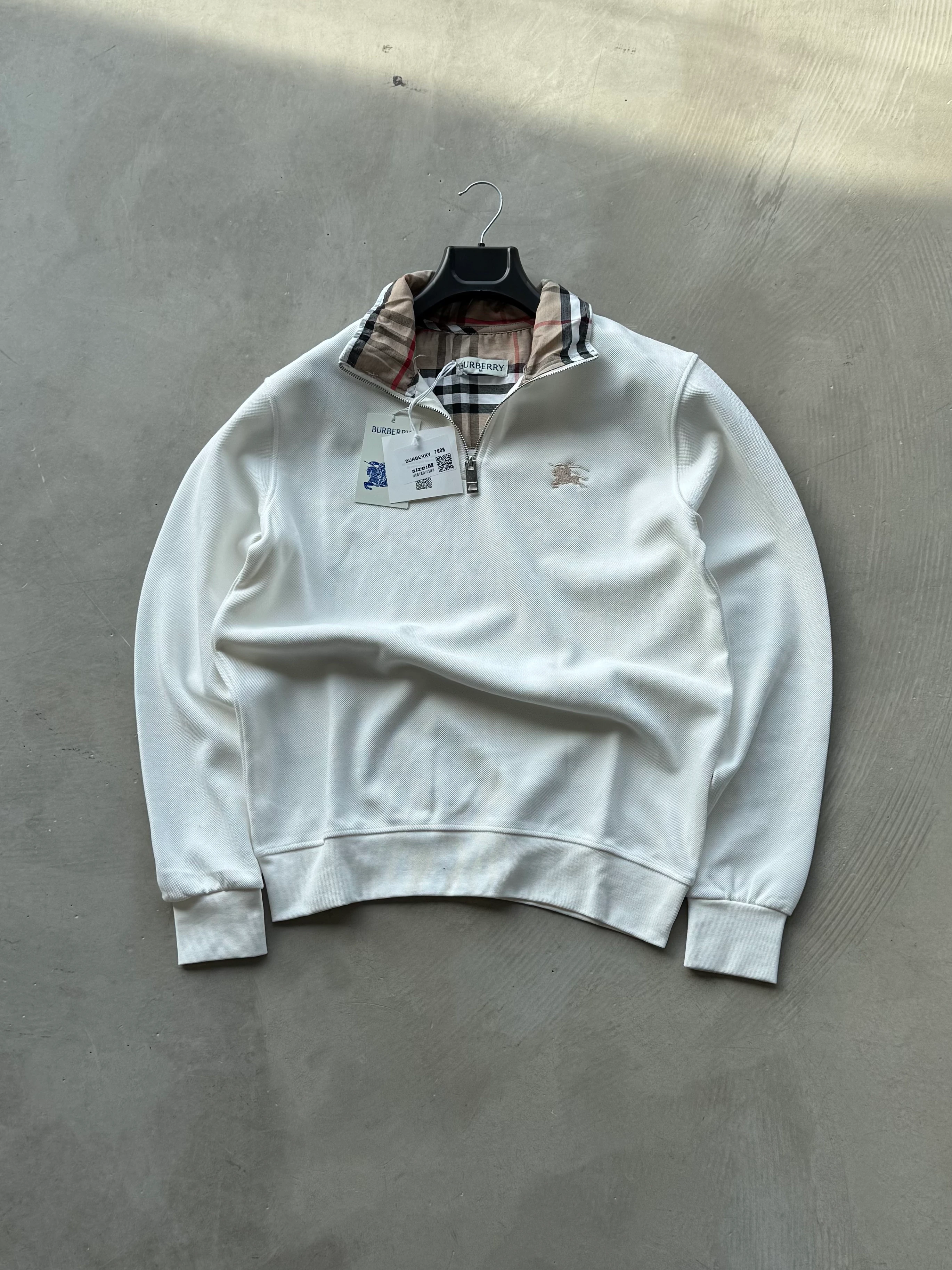 BB Yarım Fermuarlı Nakışlı Premium Sweatshirt - Beyaz