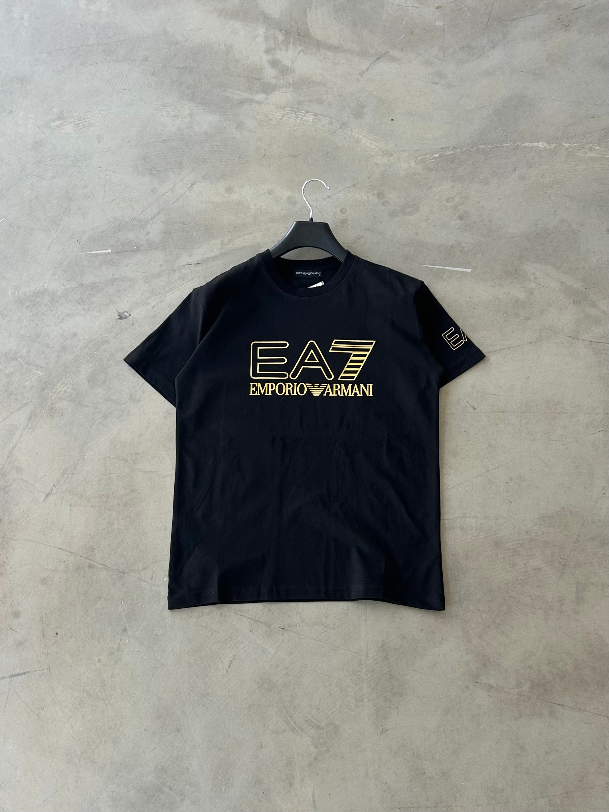 EA7 Orta Bakılı Premium Basic Tshirt - Siyah