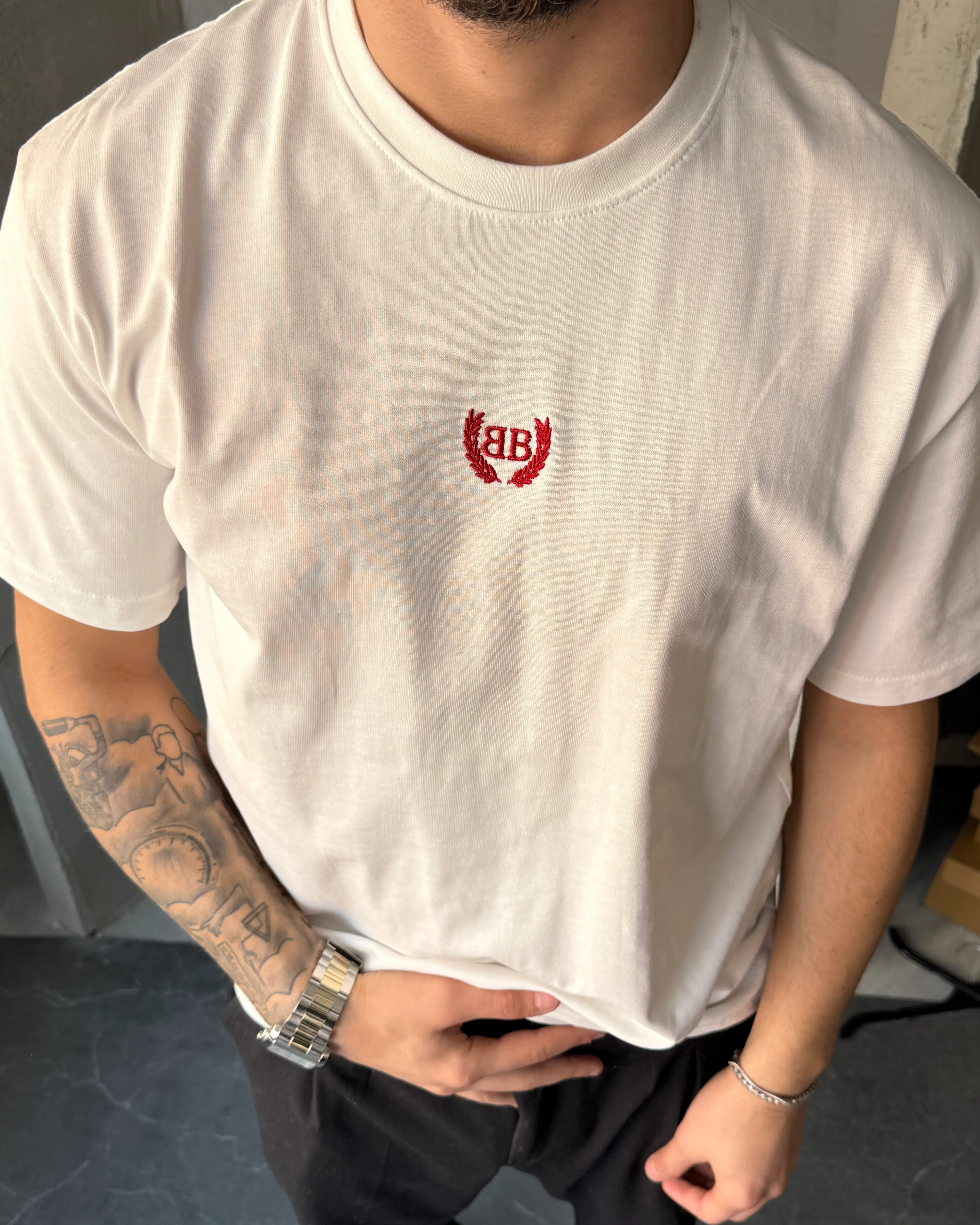 Göğüs Minimal Logo Nakışlı Basic T-Shirt