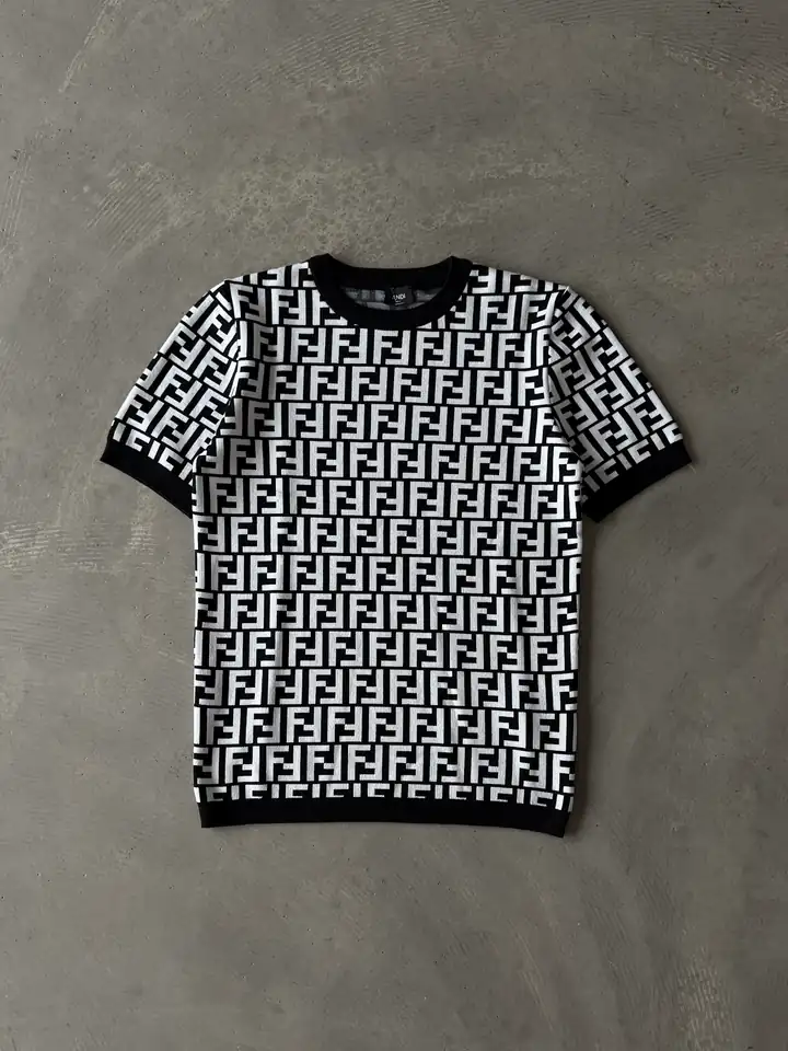 F Desenli Garnili Yaka Basic T-Shirt