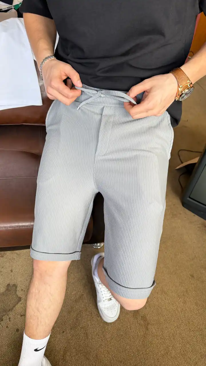 Dikey Çizgili Regular Kumaş Şort - Gri