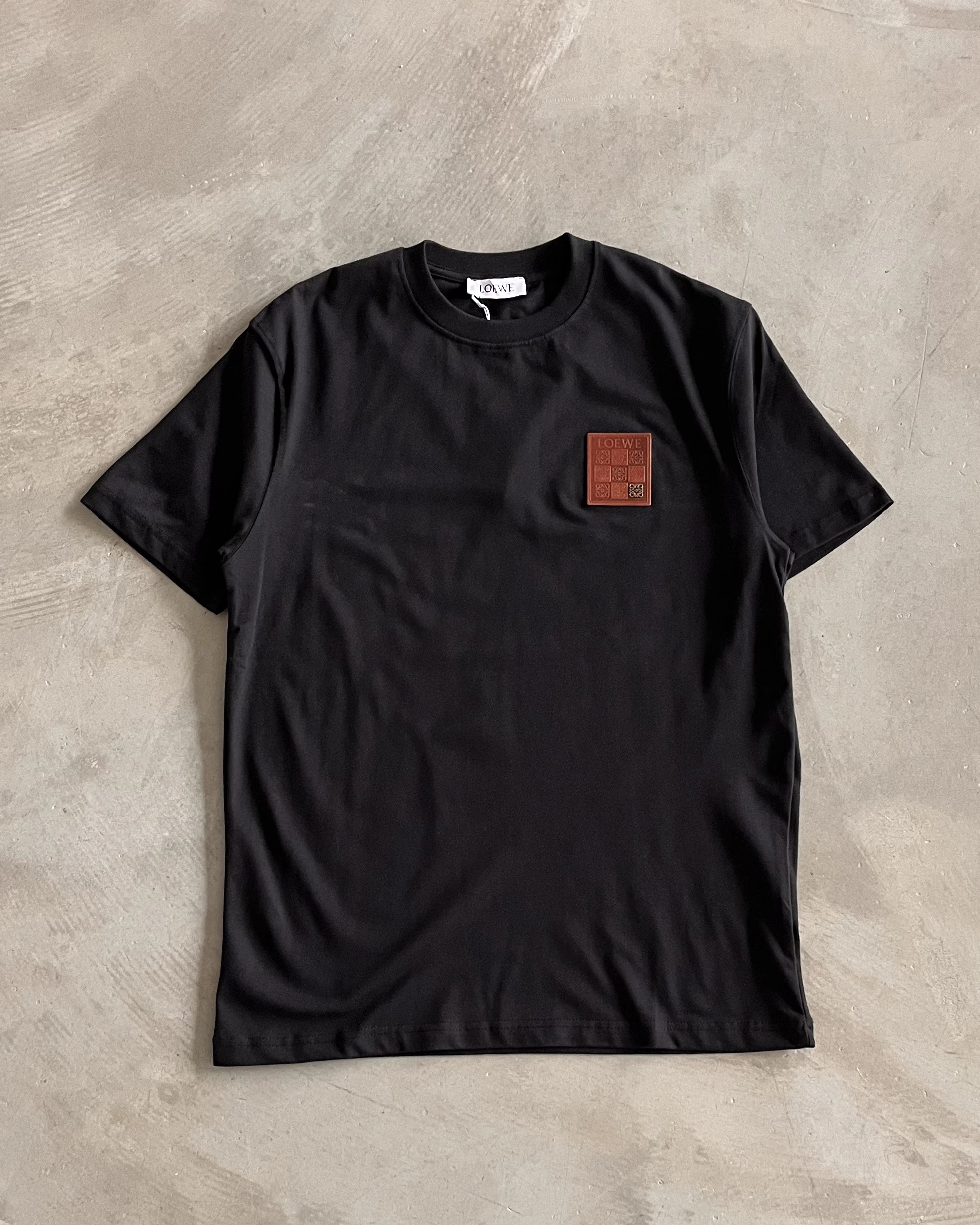 Göğüs Kare Detaylı Basic T-Shirt