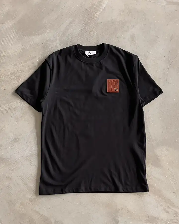 Göğüs Kare Detaylı Basic T-Shirt