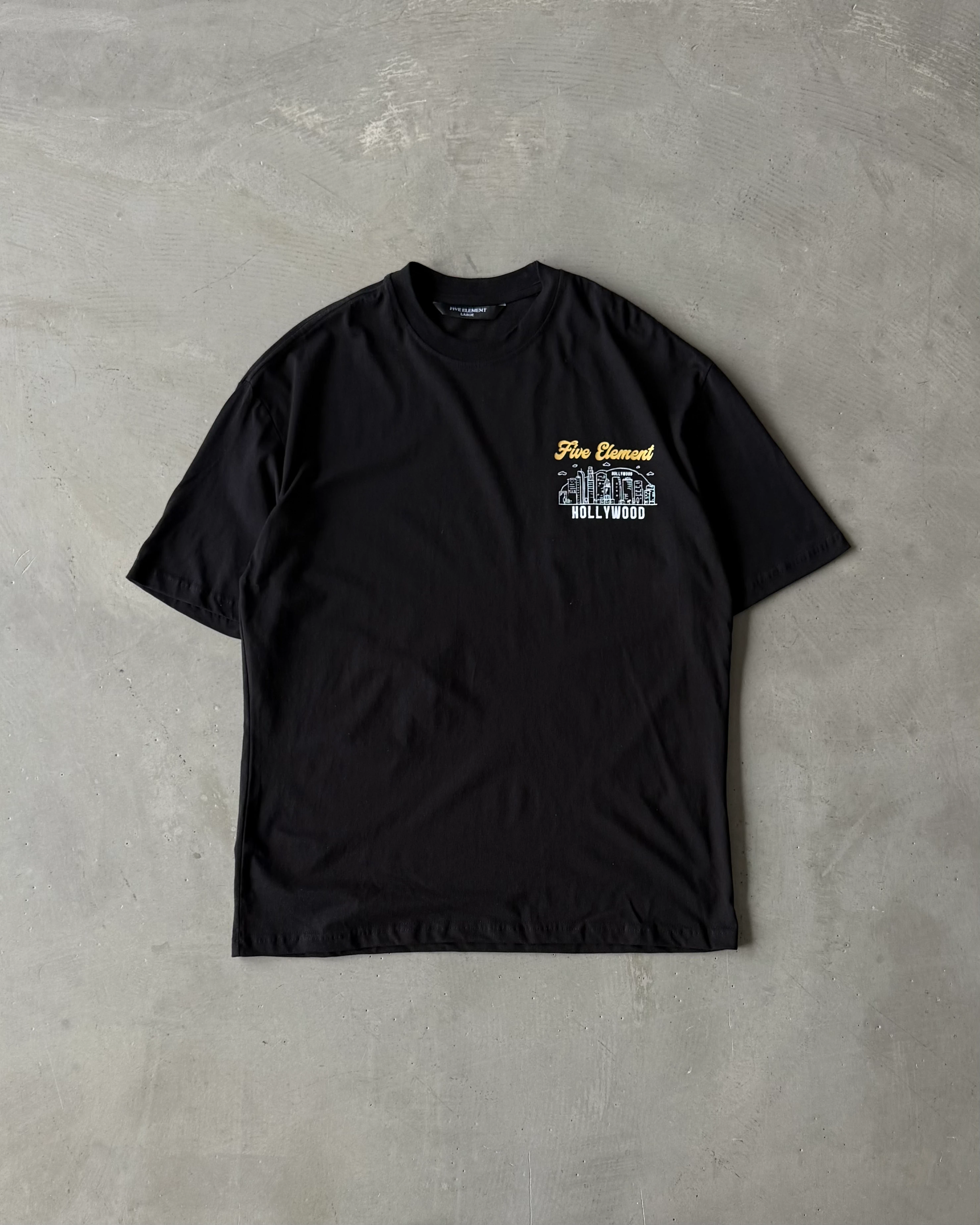 Sol Göğüs ve Arka Baskılı " Hollywood " T-Shirt