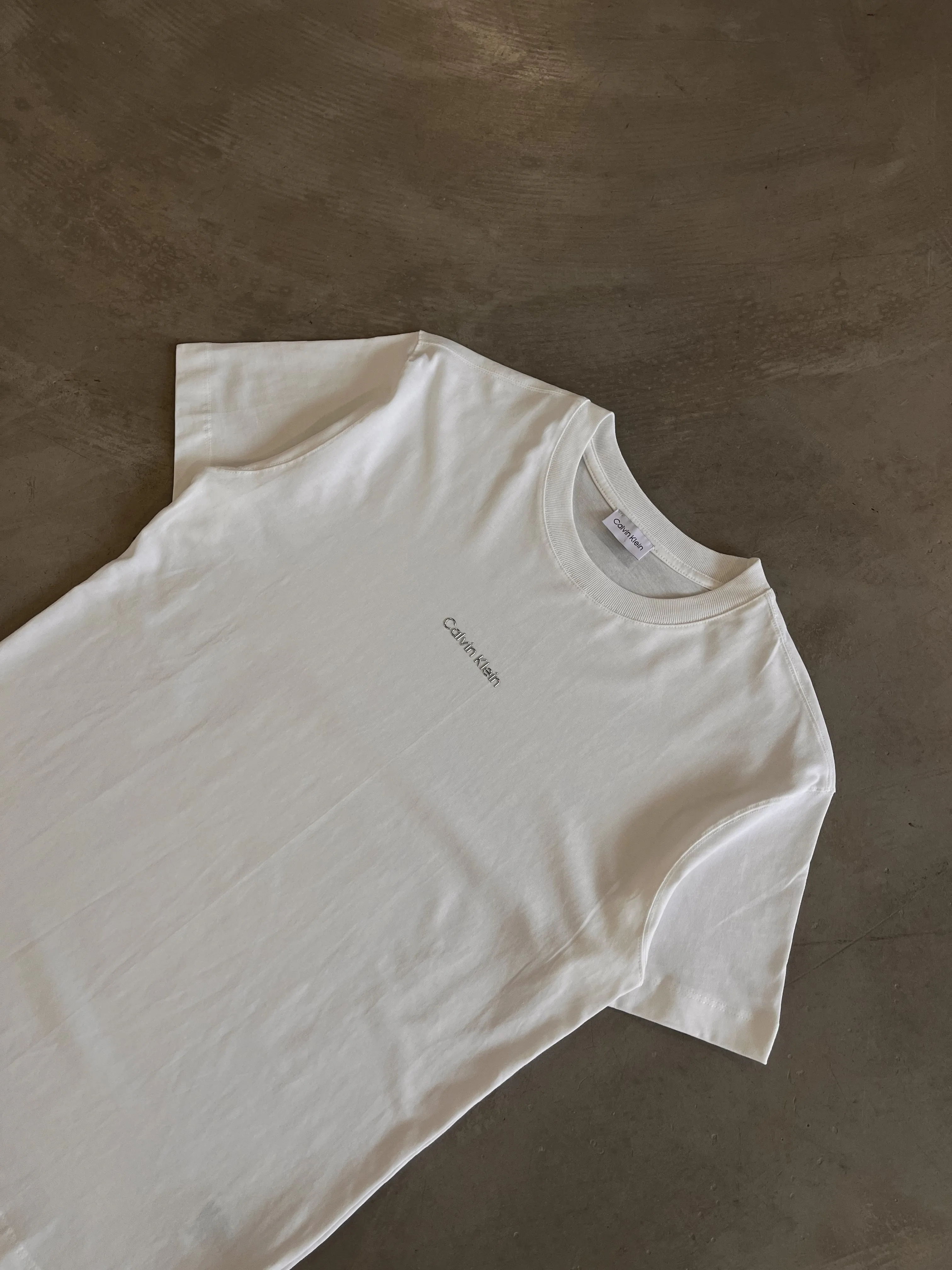 Logo Baskı Detaylı Tshirt