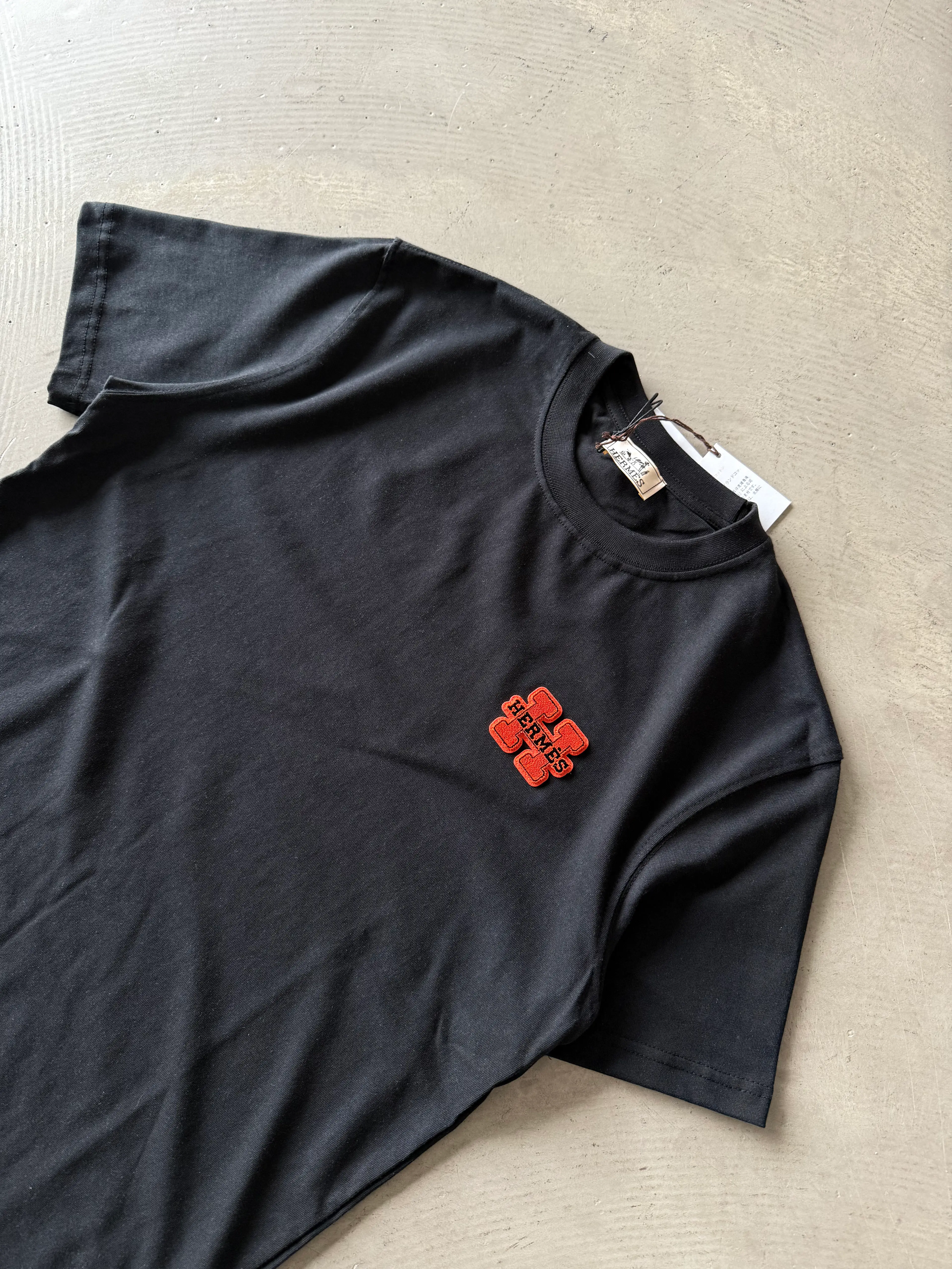 Sol Göğüs Logo Nakışlı Basic T-Shirt