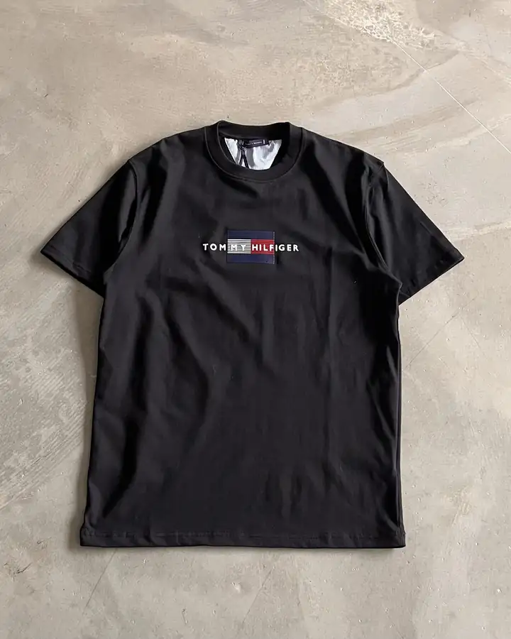 Göğüs Etiket Logolu Bisiklet Yaka T-Shirt