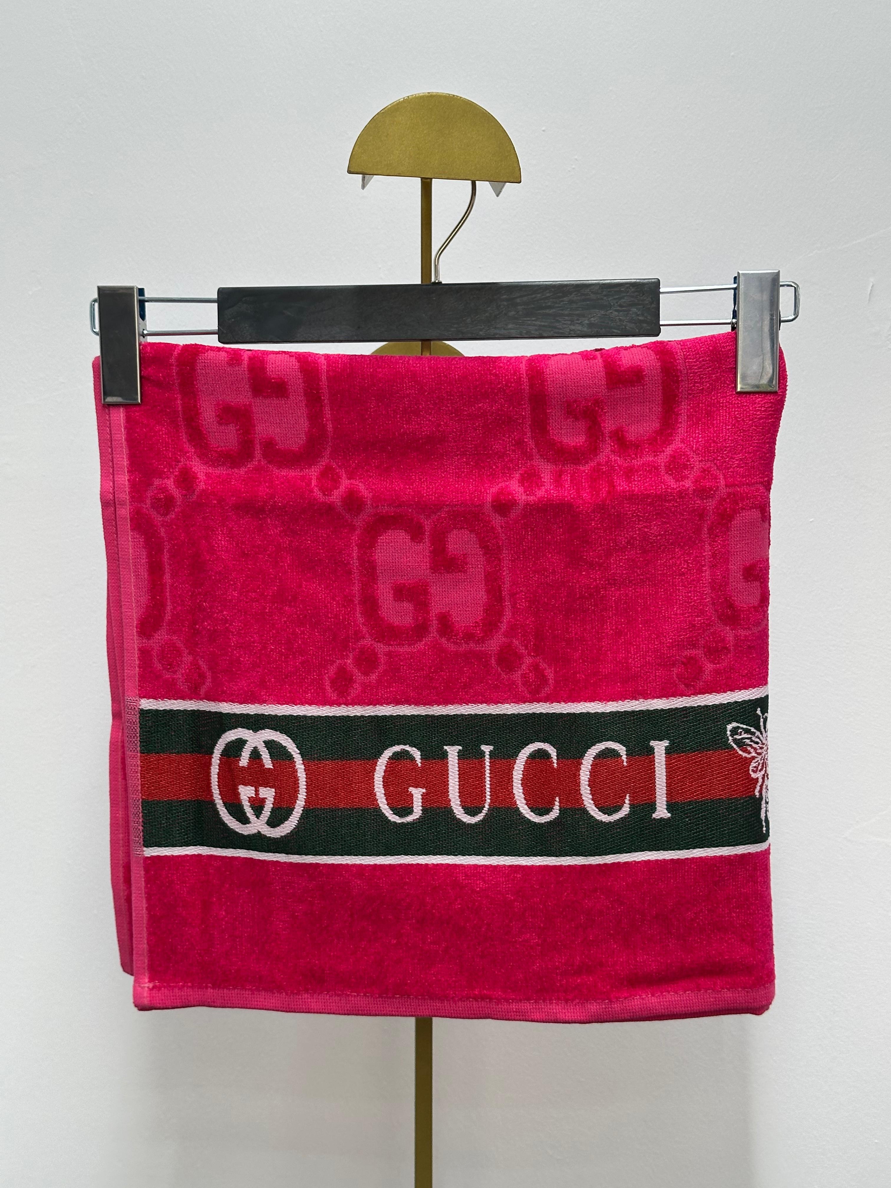 Premium Özel Seri Nakışlı Havlu (Sınırlı Stok) - Gucci