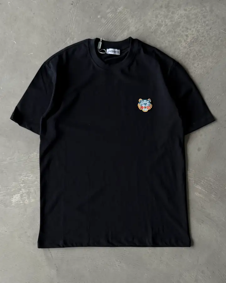 Sol Göğüs Nakış Detaylı Basic T-Shirt - Siyah