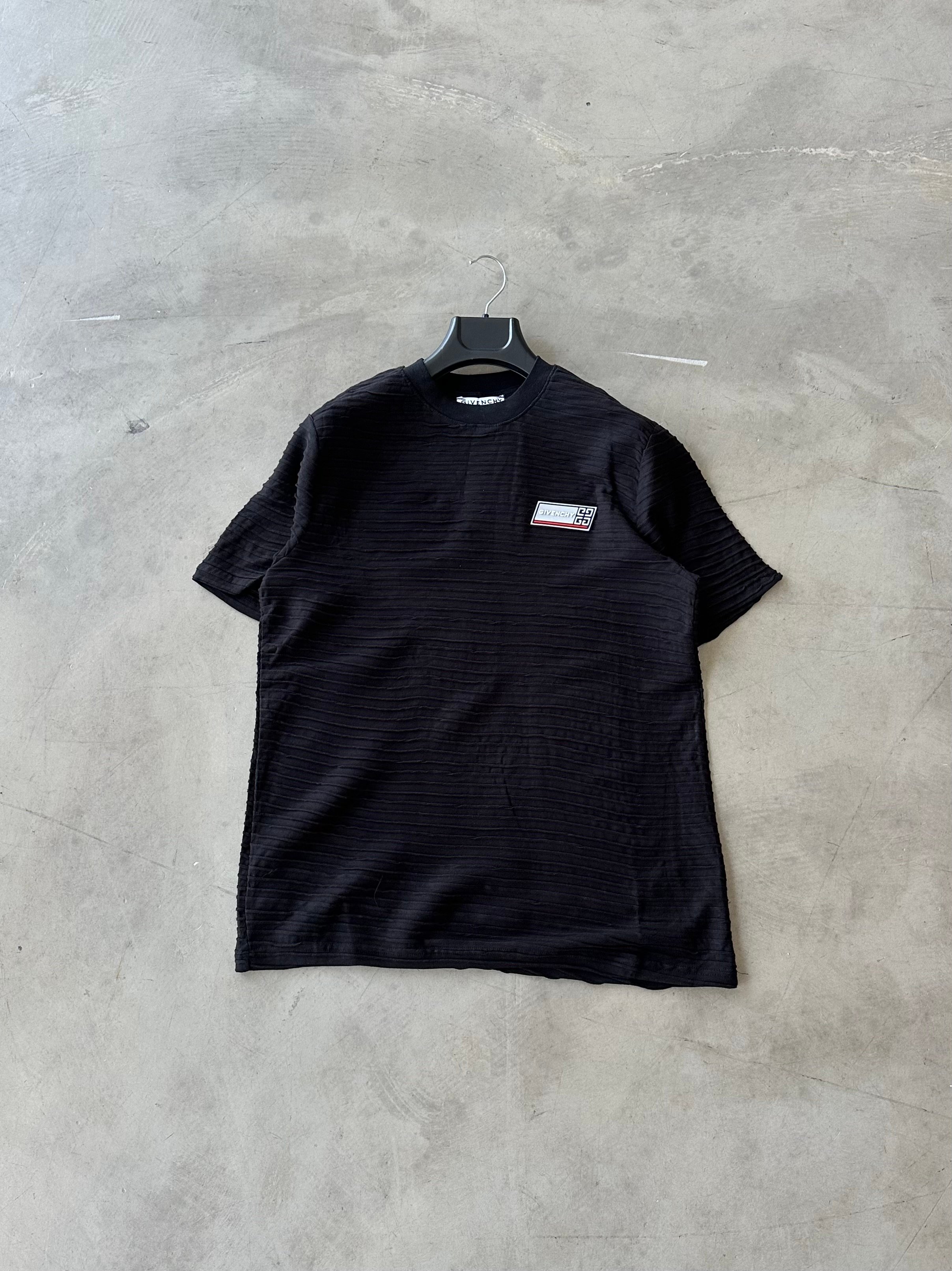 GVNC Logo Detay Çizgili Basic Tshirt - Siyah