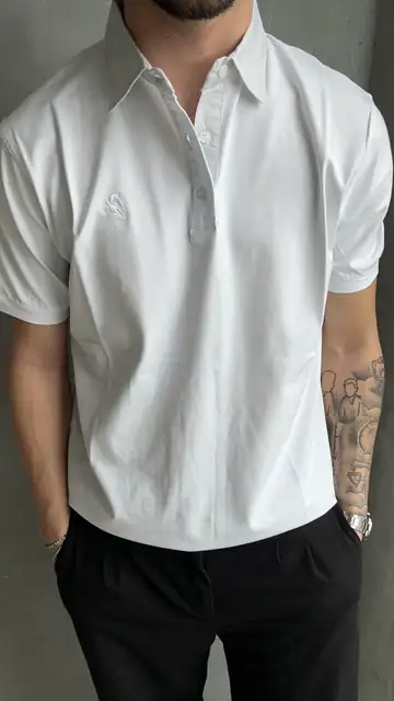 Garnili Polo Yaka Göğüs Nakışlı T-Shirt