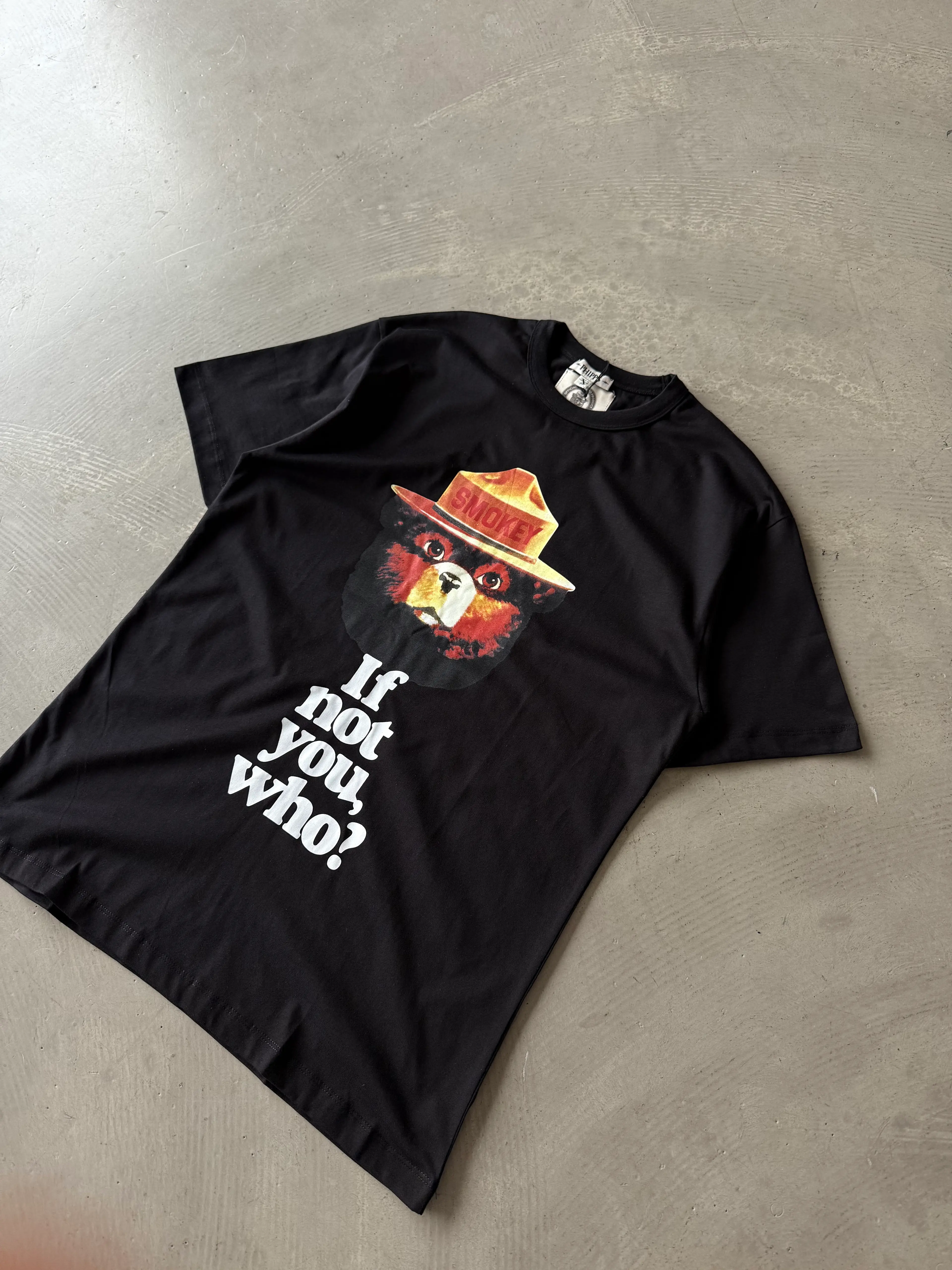 Ayı " Smokey " Baskılı Basic T-Shirt