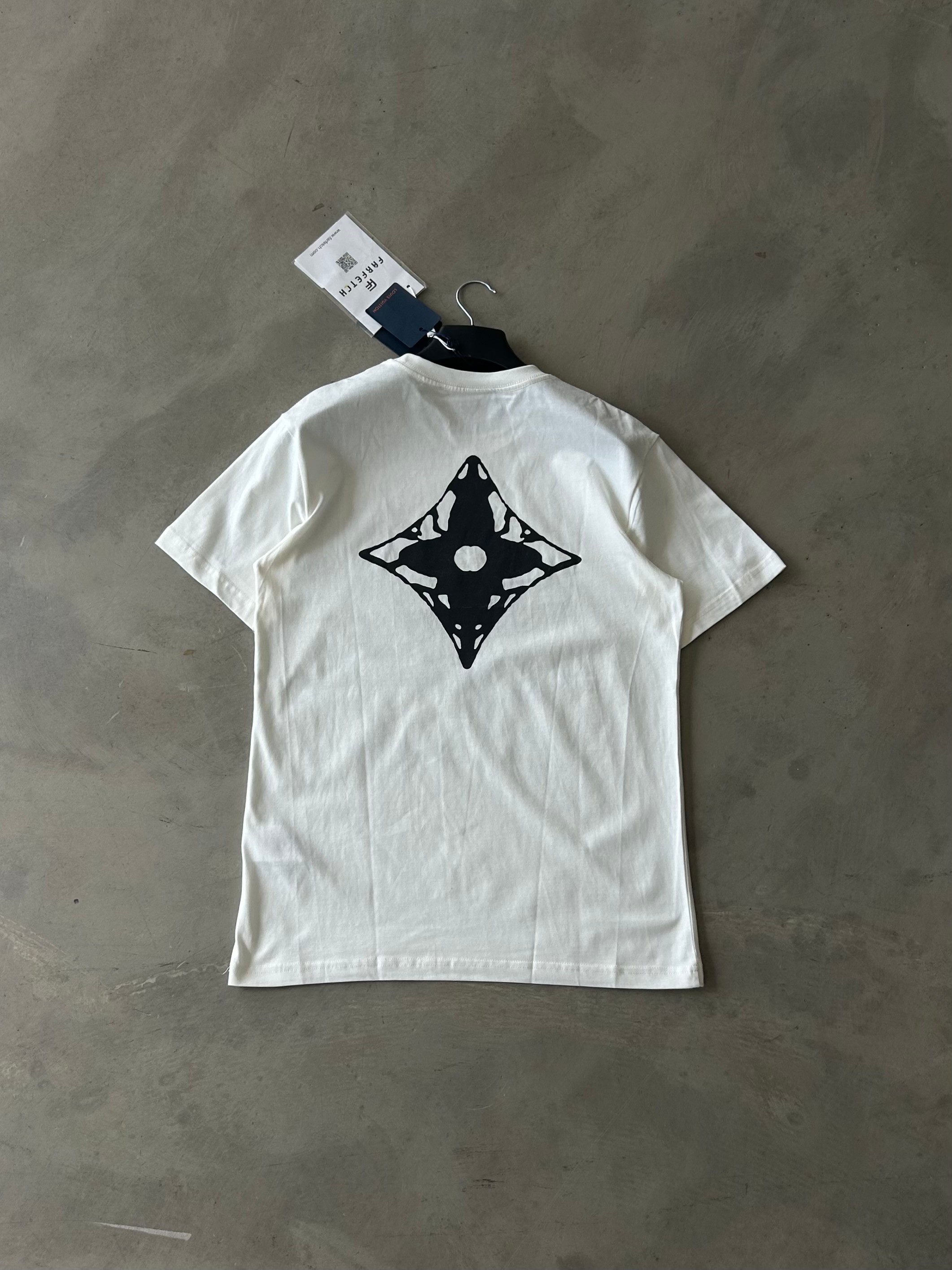 LV Arka Baskılı Premium Tshirt