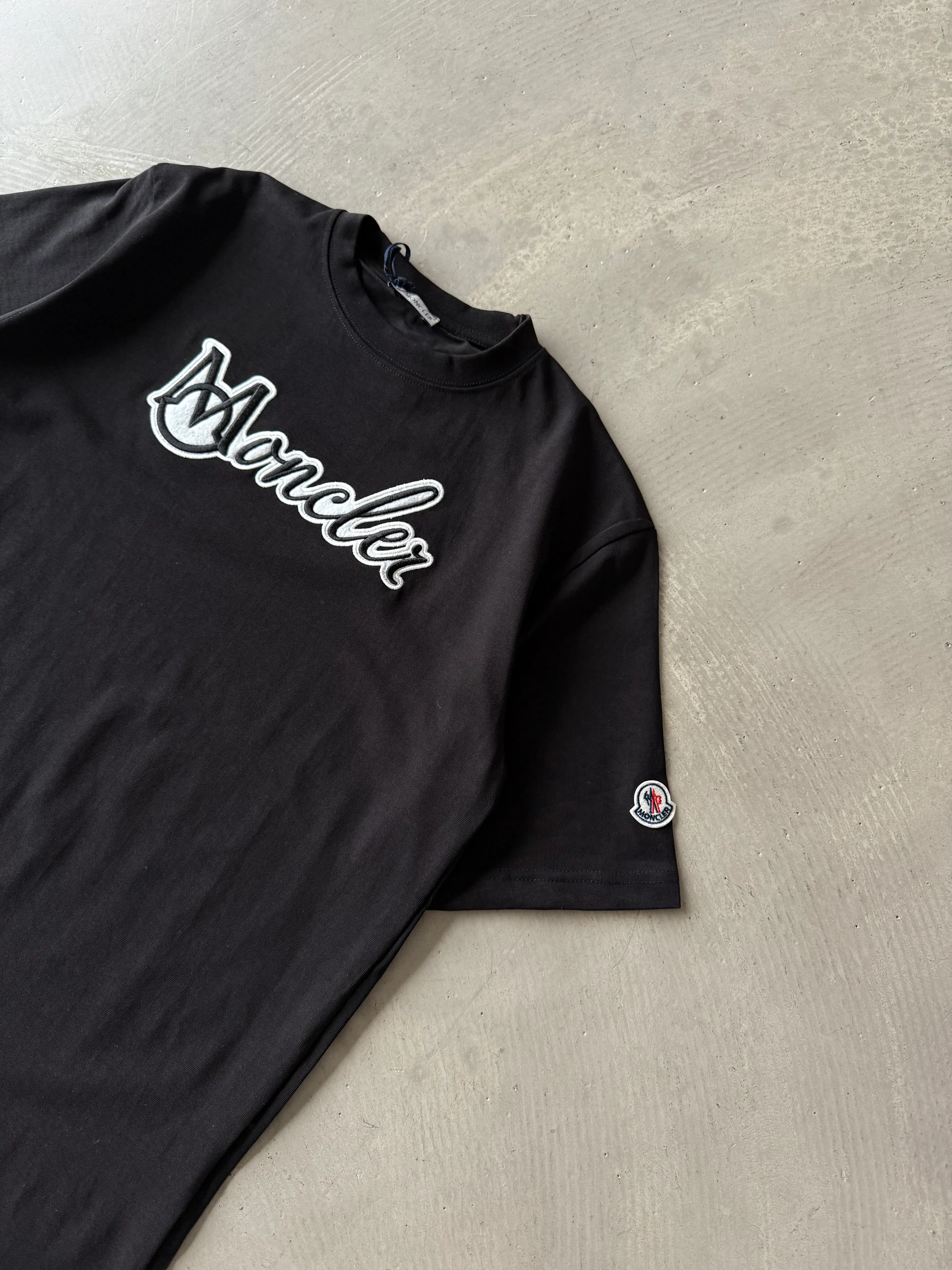 Göğüs Logo Nakışlı Basic T-Shirt