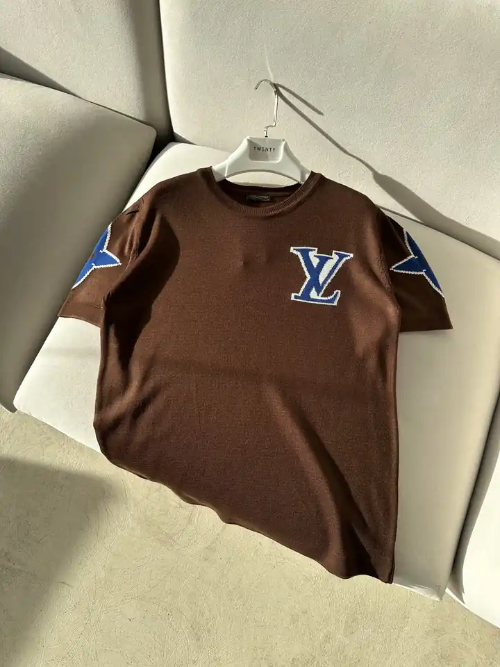 Kol Detaylı T-Shirt