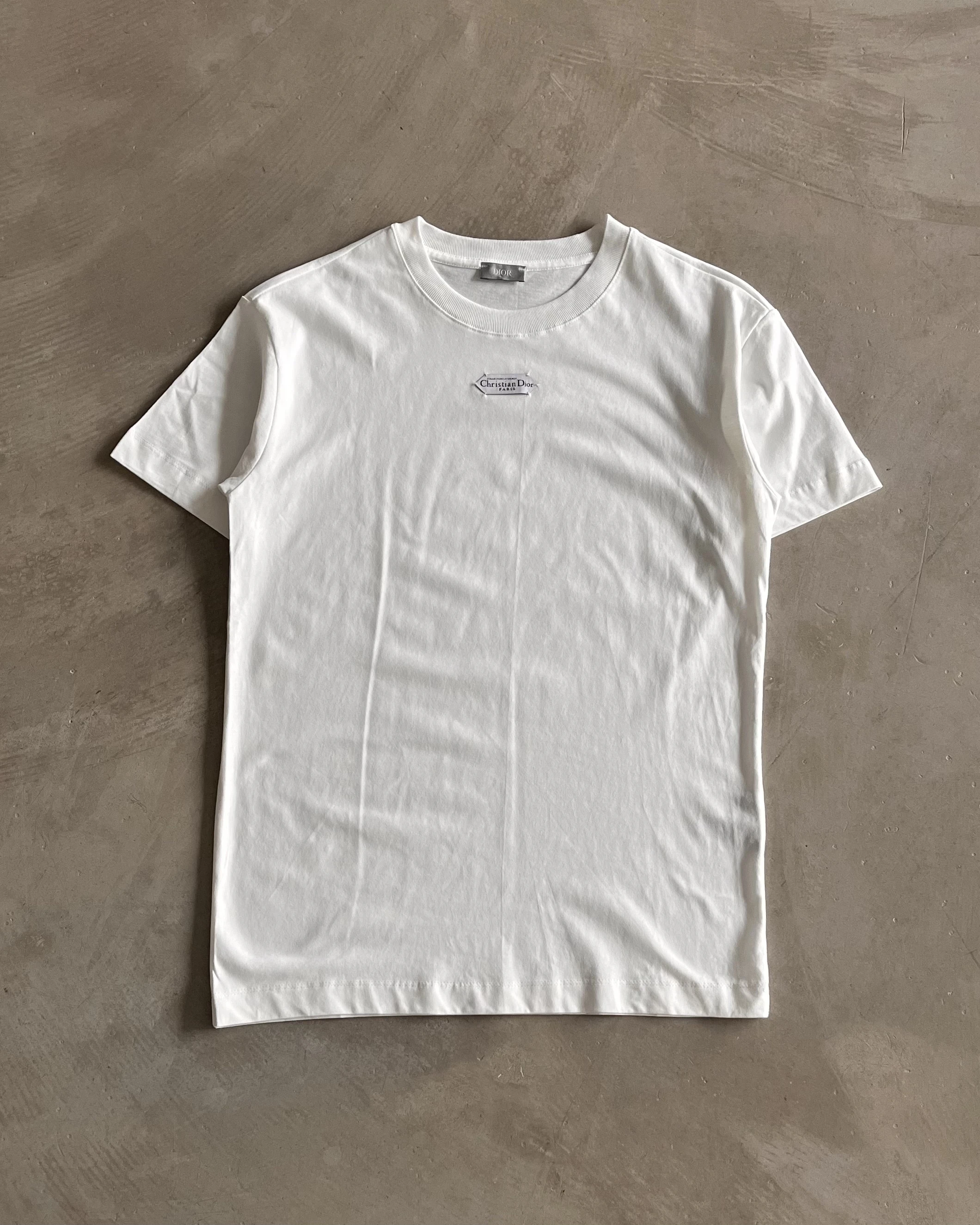 Orta Göğüs Logo Detaylı T-Shirt